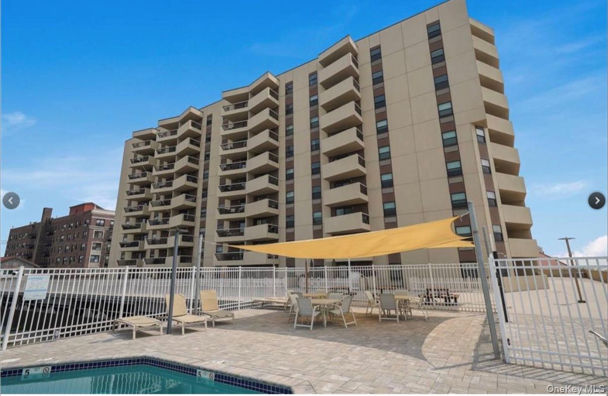 #1 photo, 360 Shore Road, नासाउ काउंटी Long Beach , NY 11561