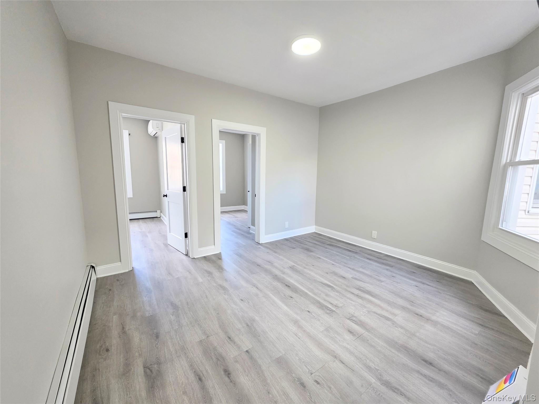 #4 photo, 147 Jericho Turnpike, Mineola , NY 11501