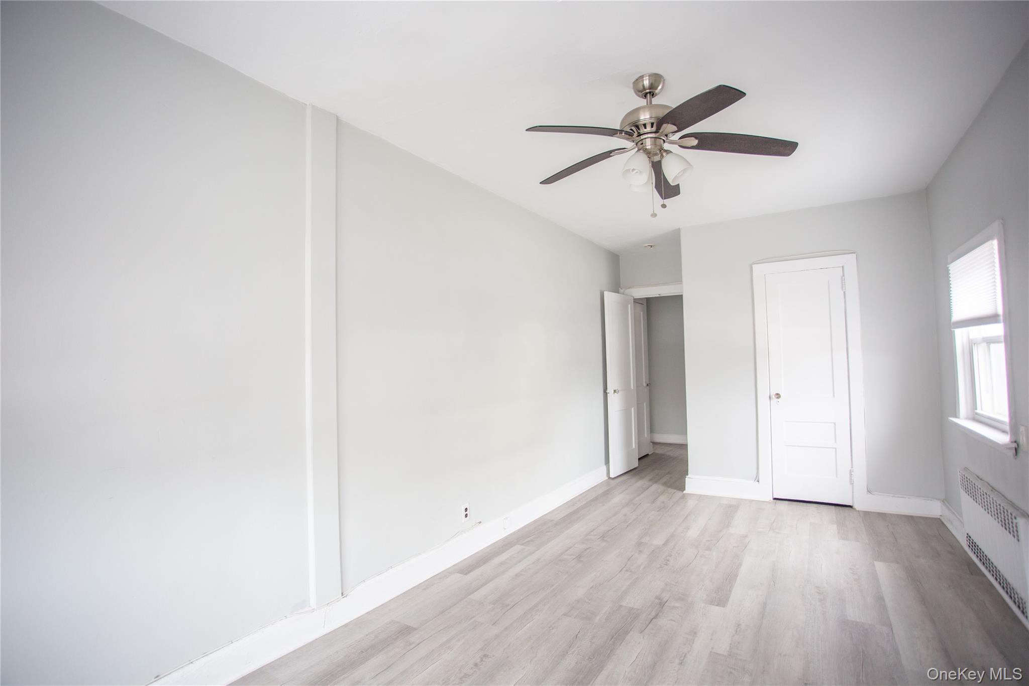 #15 photo, 359 E Chester Street, 長島 Long Beach , NY 11561