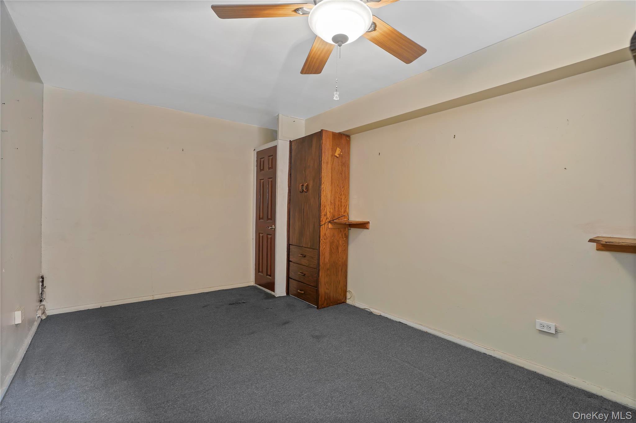 #8 photo, 151-35 84th Street, קווינס Howard Beach , NY 11414