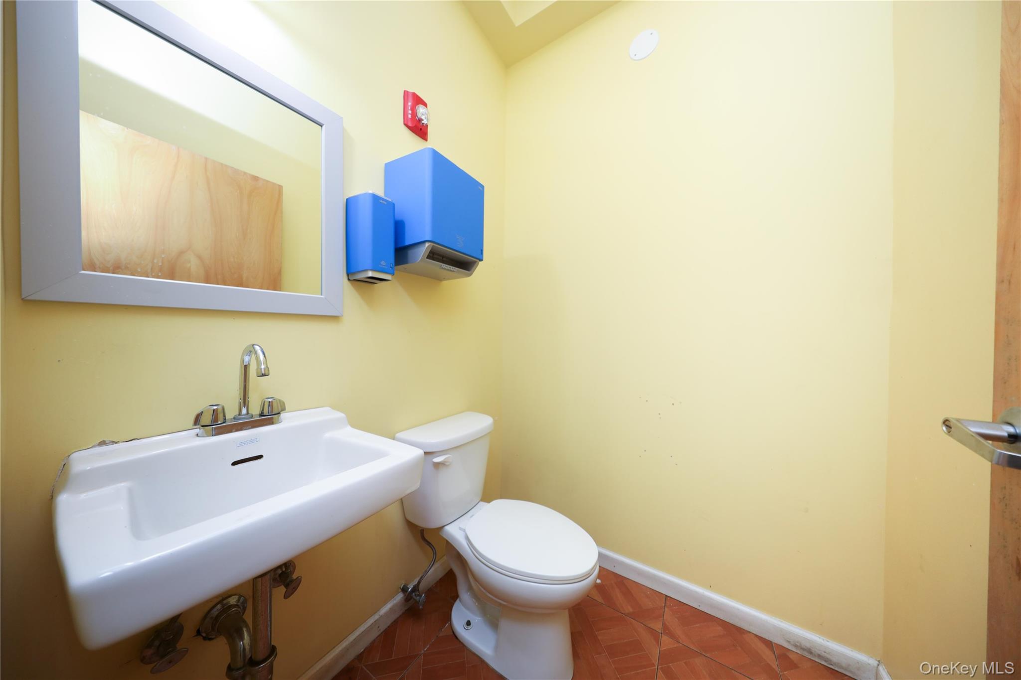 #13 photo, 343 Sand Lane, Статен-Айленд ‖ Staten Island , NY 10305