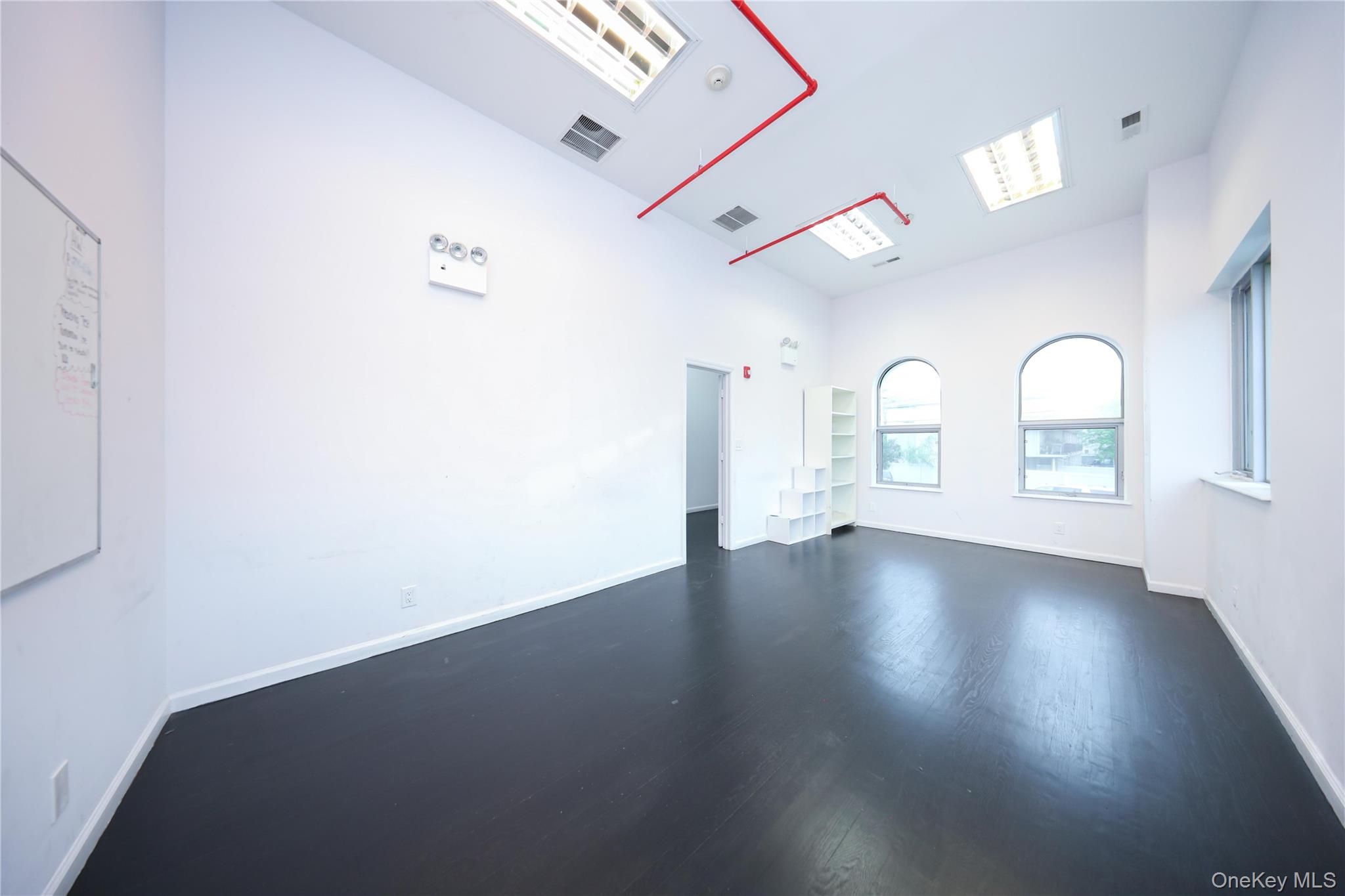 #8 photo, 343 Sand Lane, Статен-Айленд ‖ Staten Island , NY 10305