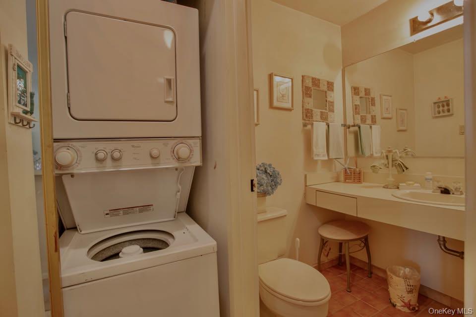 #2 photo, 360 Shore Road, नासाउ काउंटी Long Beach , NY 11561