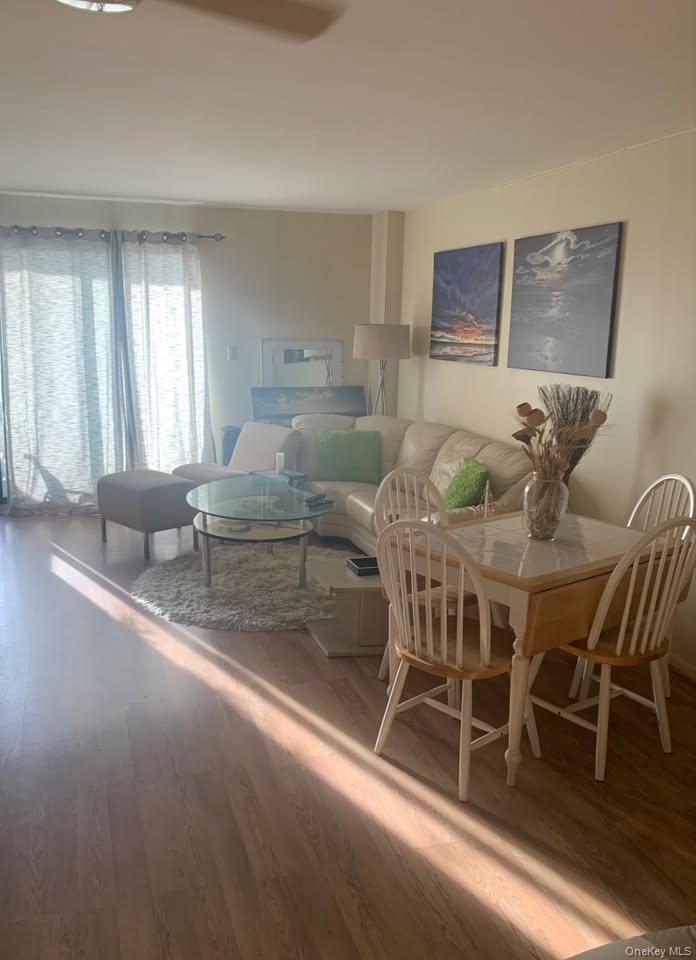 #6 photo, 360 Shore Road, नासाउ काउंटी Long Beach , NY 11561