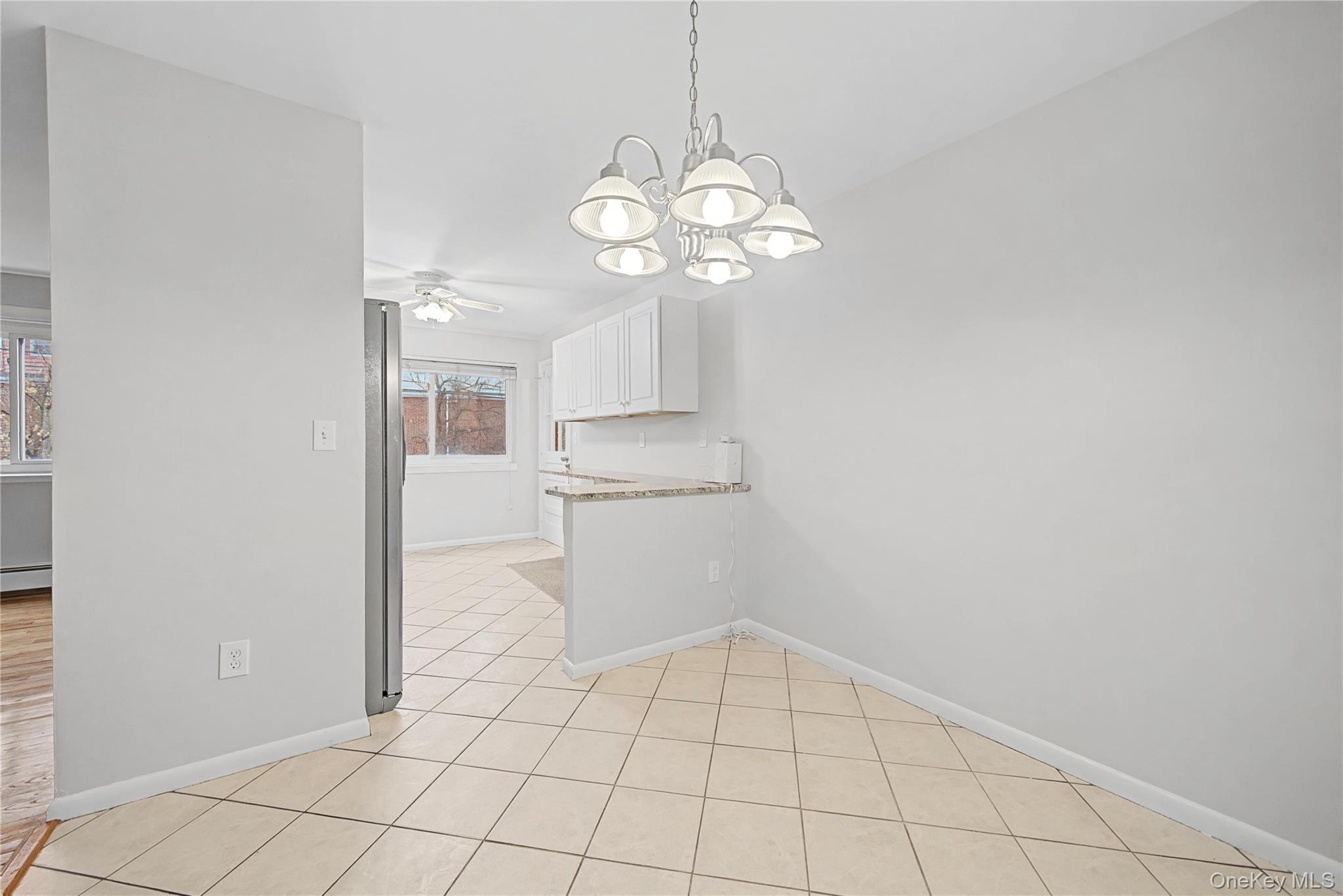 #13 photo, 810 Blooming Grove Turnpike, 紐約州 New Windsor , NY 12553