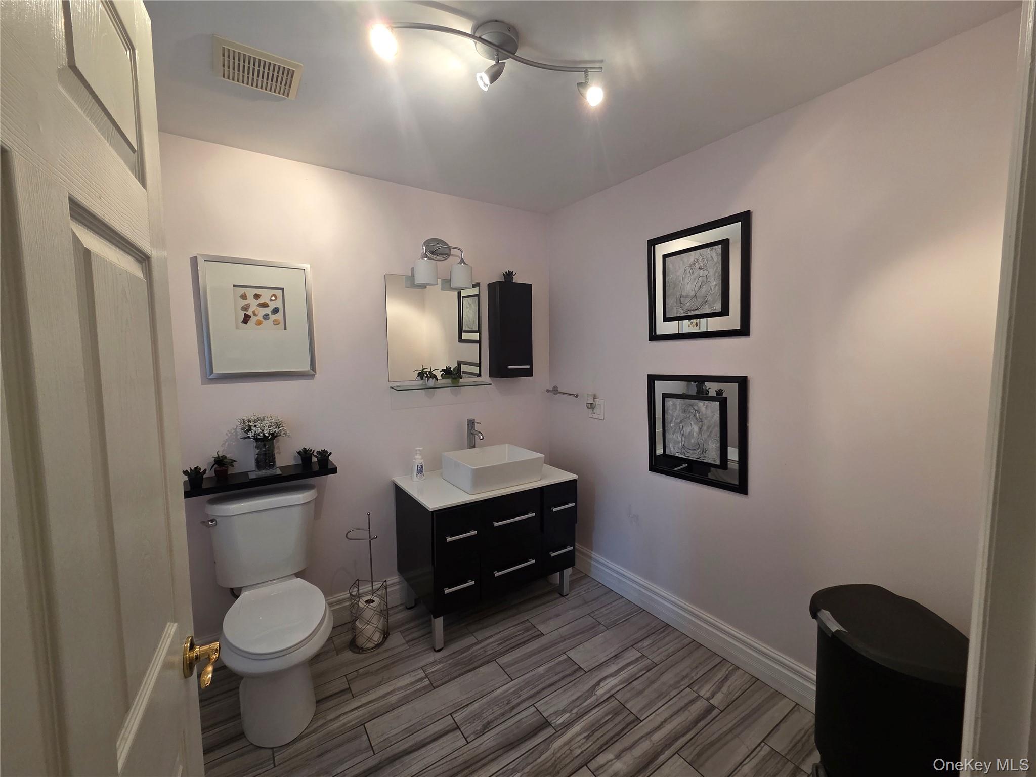 #12 photo, 204 Main Street, 紐約州 Poughkeepsie , NY 12601