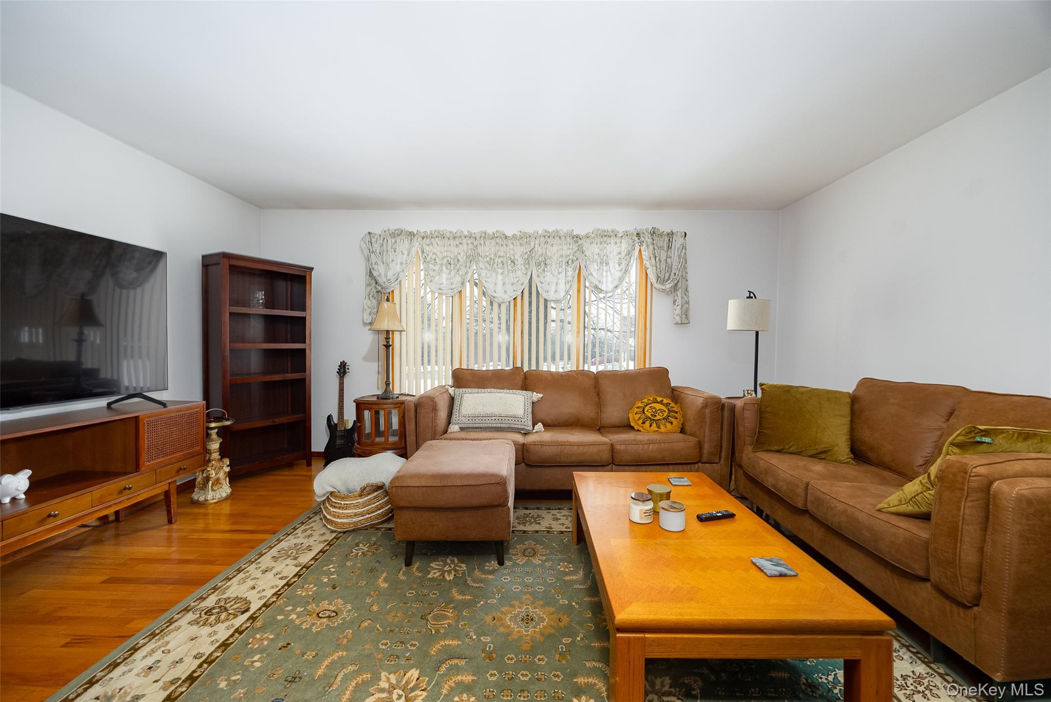 #17 photo, 21 Lounsbury Drive, Baldwin Place , NY 10505