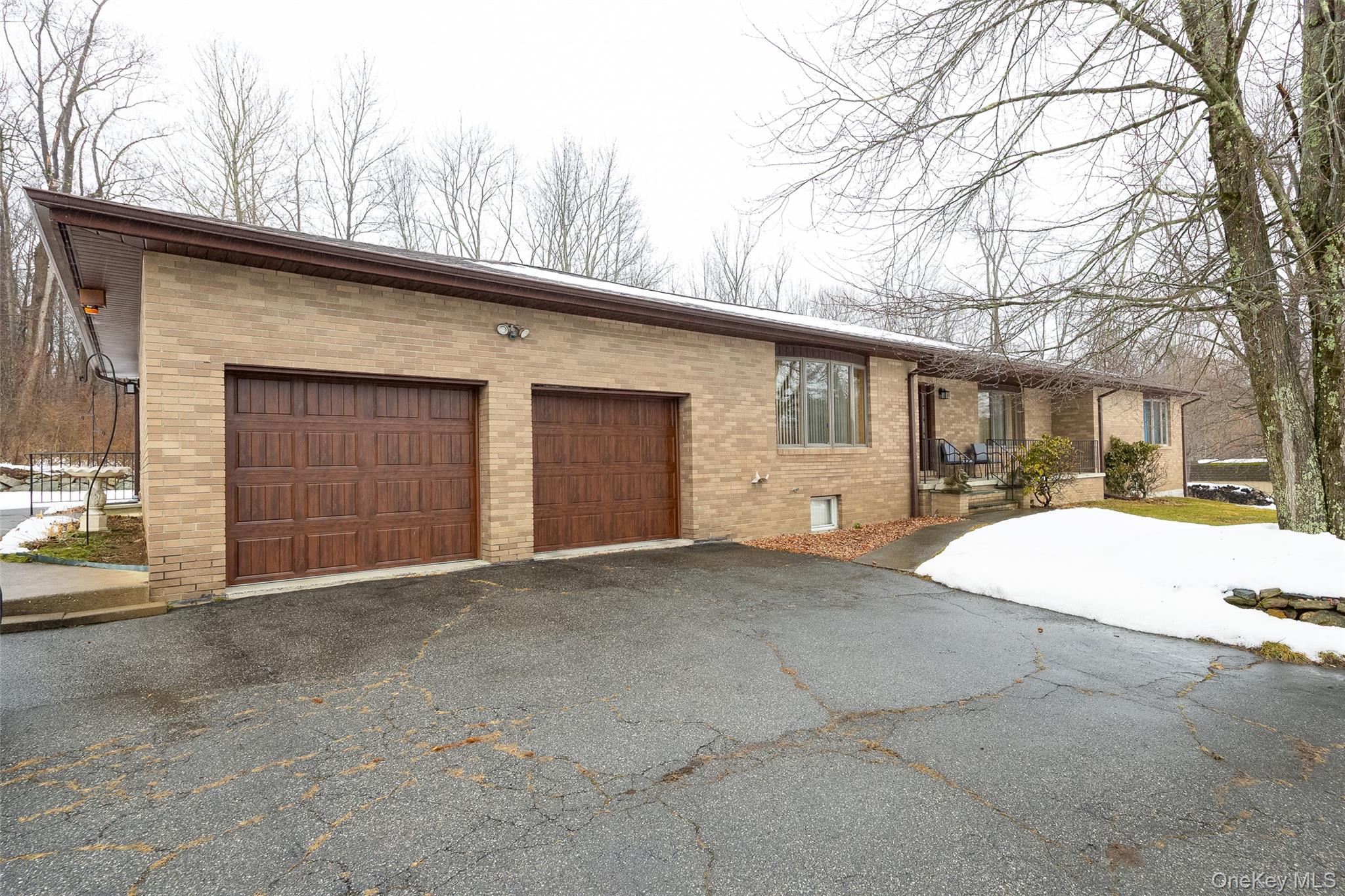 #4 photo, 21 Lounsbury Drive, Baldwin Place , NY 10505