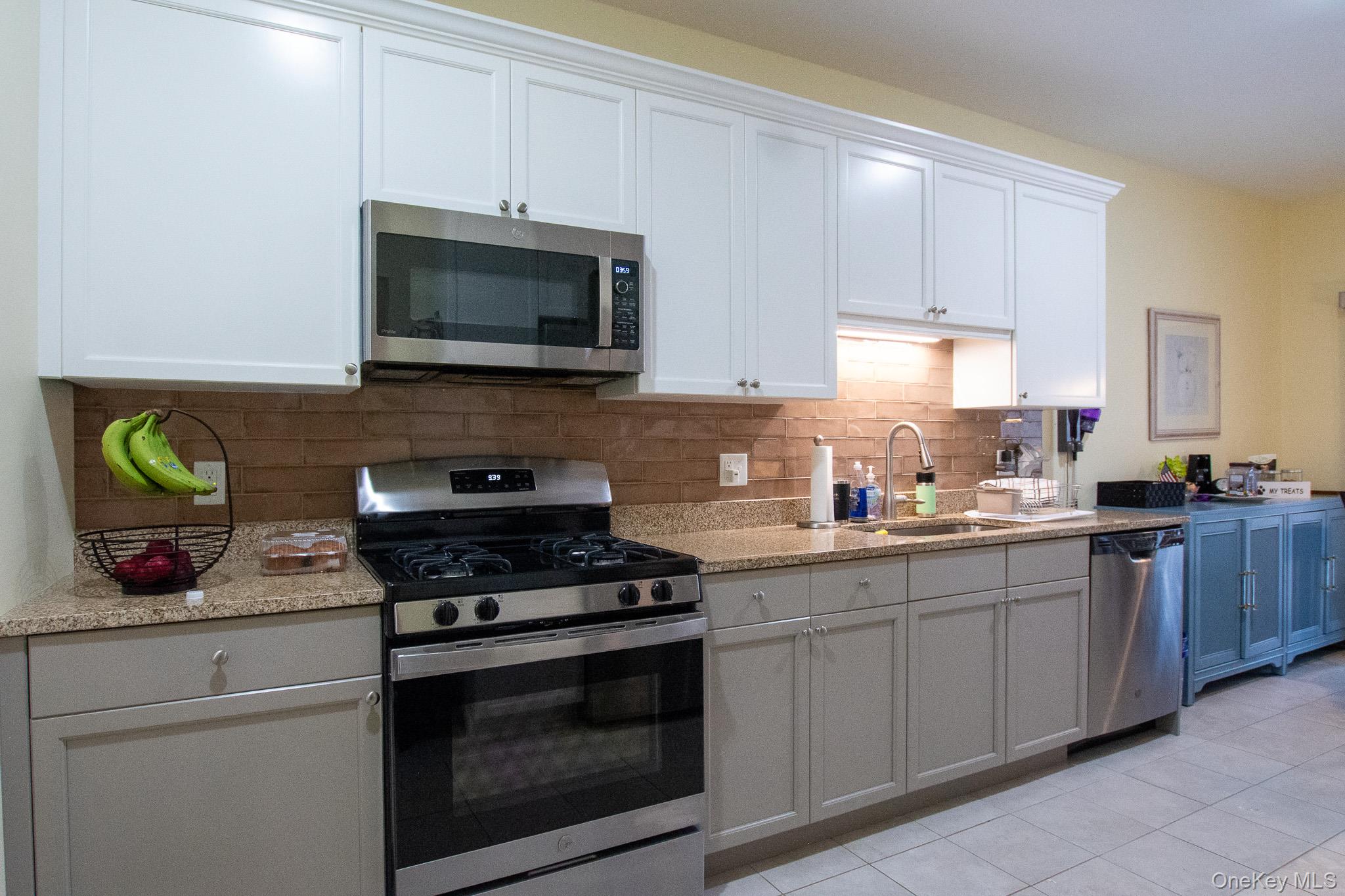 #14 photo, 21 Greentree Court, सफ़ोक काउंटी Shirley , NY 11967