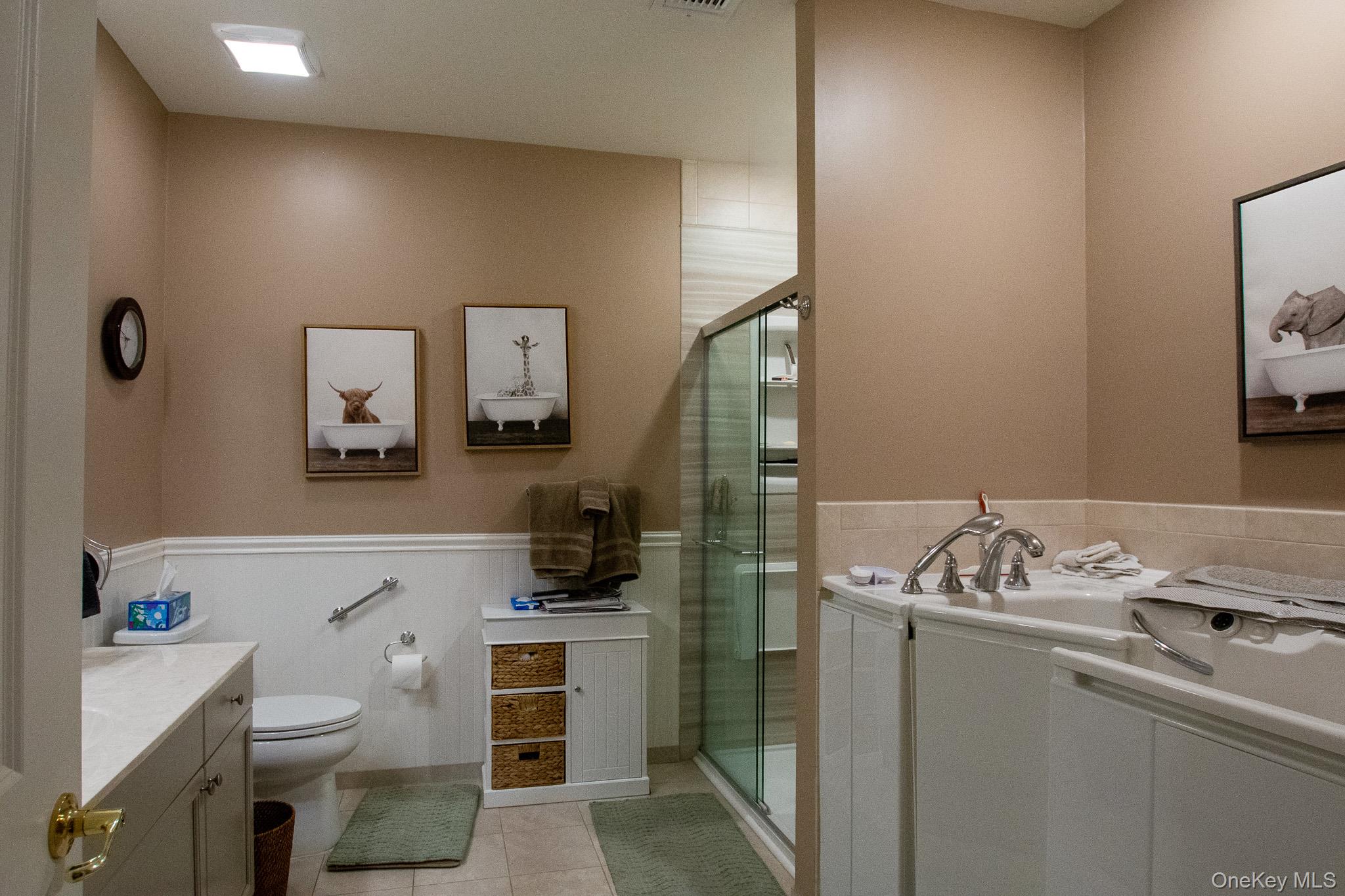 #17 photo, 21 Greentree Court, सफ़ोक काउंटी Shirley , NY 11967