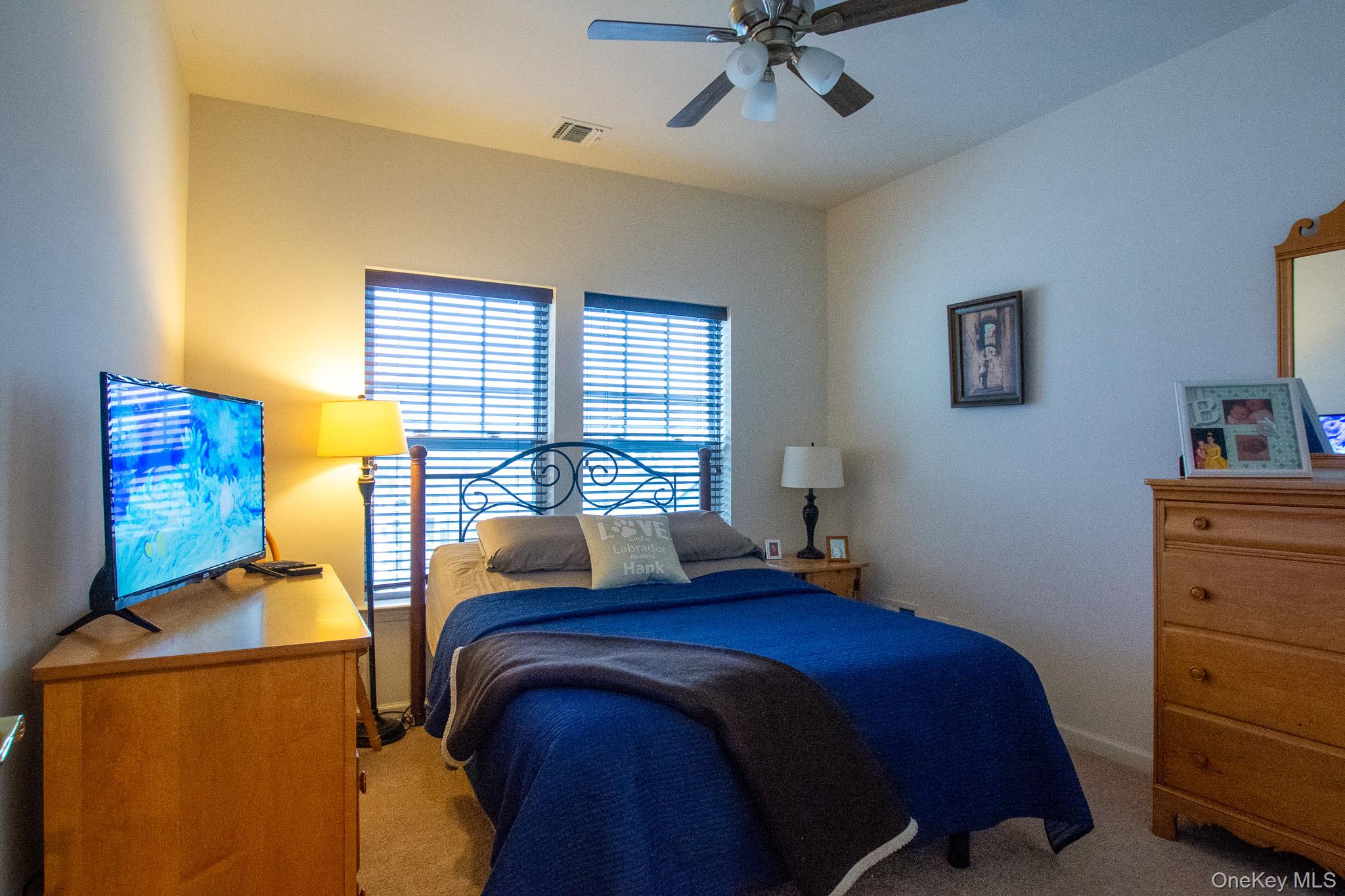 #18 photo, 21 Greentree Court, सफ़ोक काउंटी Shirley , NY 11967