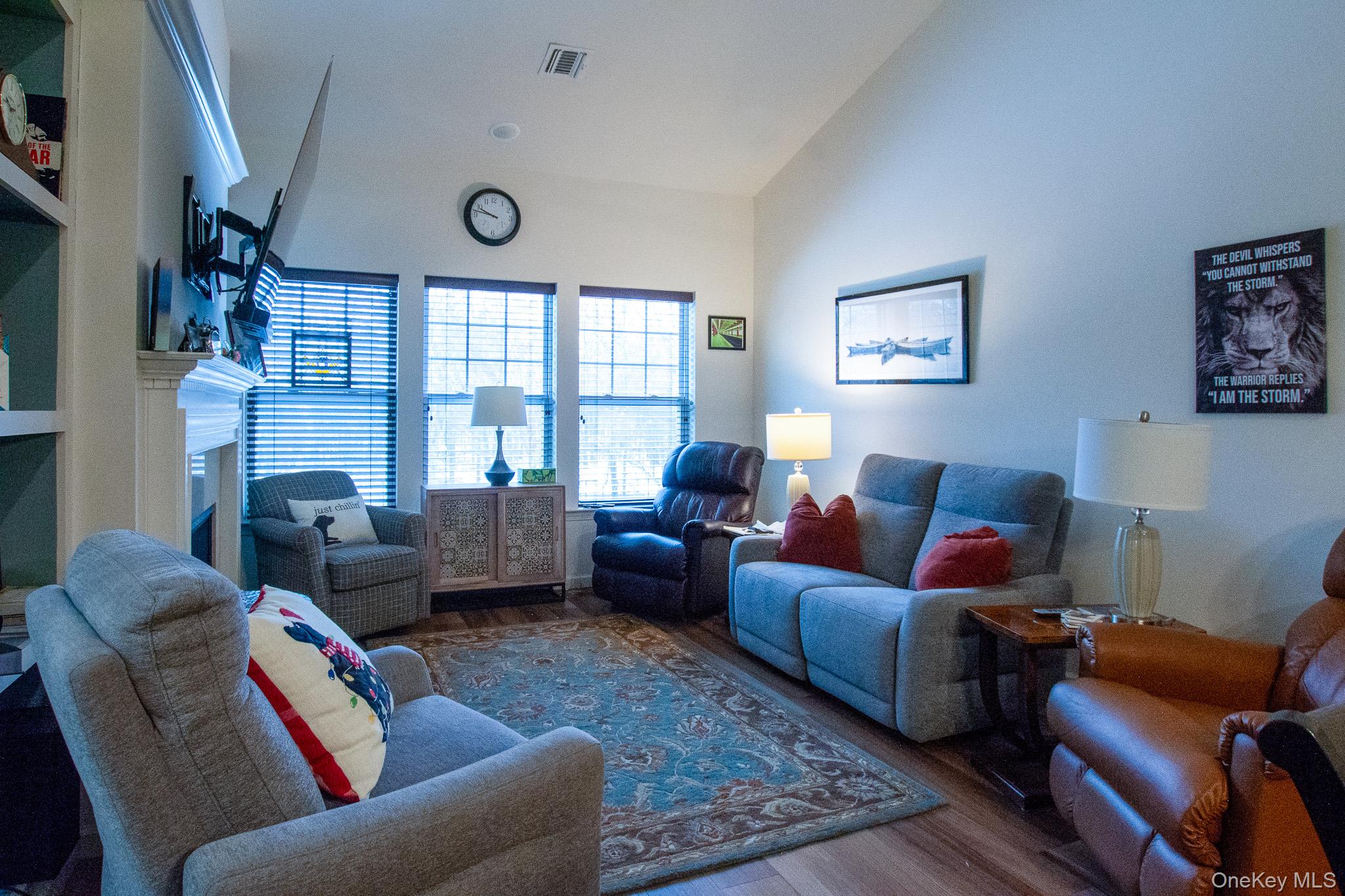 #9 photo, 21 Greentree Court, सफ़ोक काउंटी Shirley , NY 11967