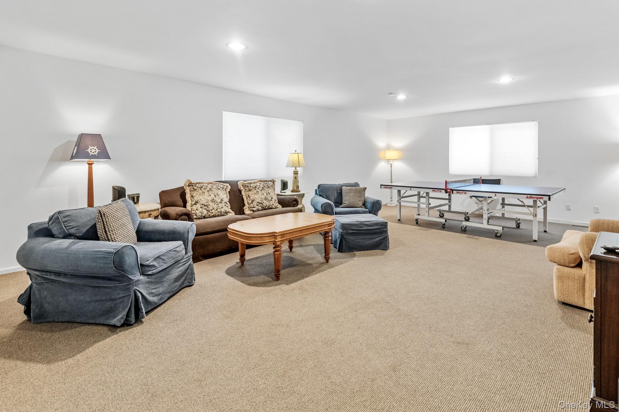 #13 photo, 34 Park Circle, सफ़ोक काउंटी Quogue , NY 11959