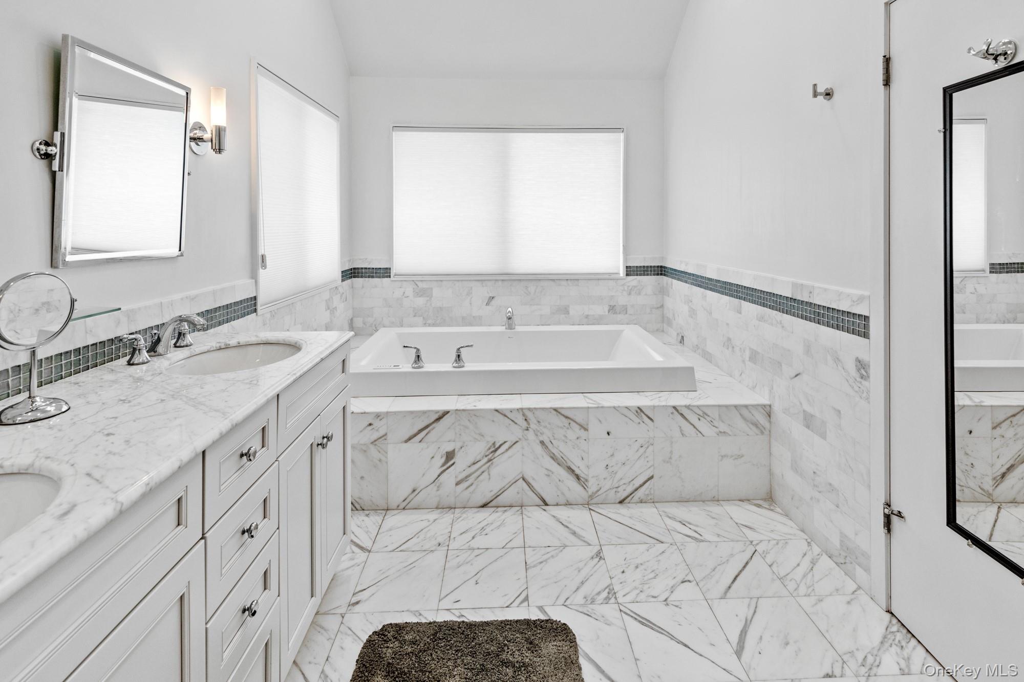 #17 photo, 34 Park Circle, सफ़ोक काउंटी Quogue , NY 11959