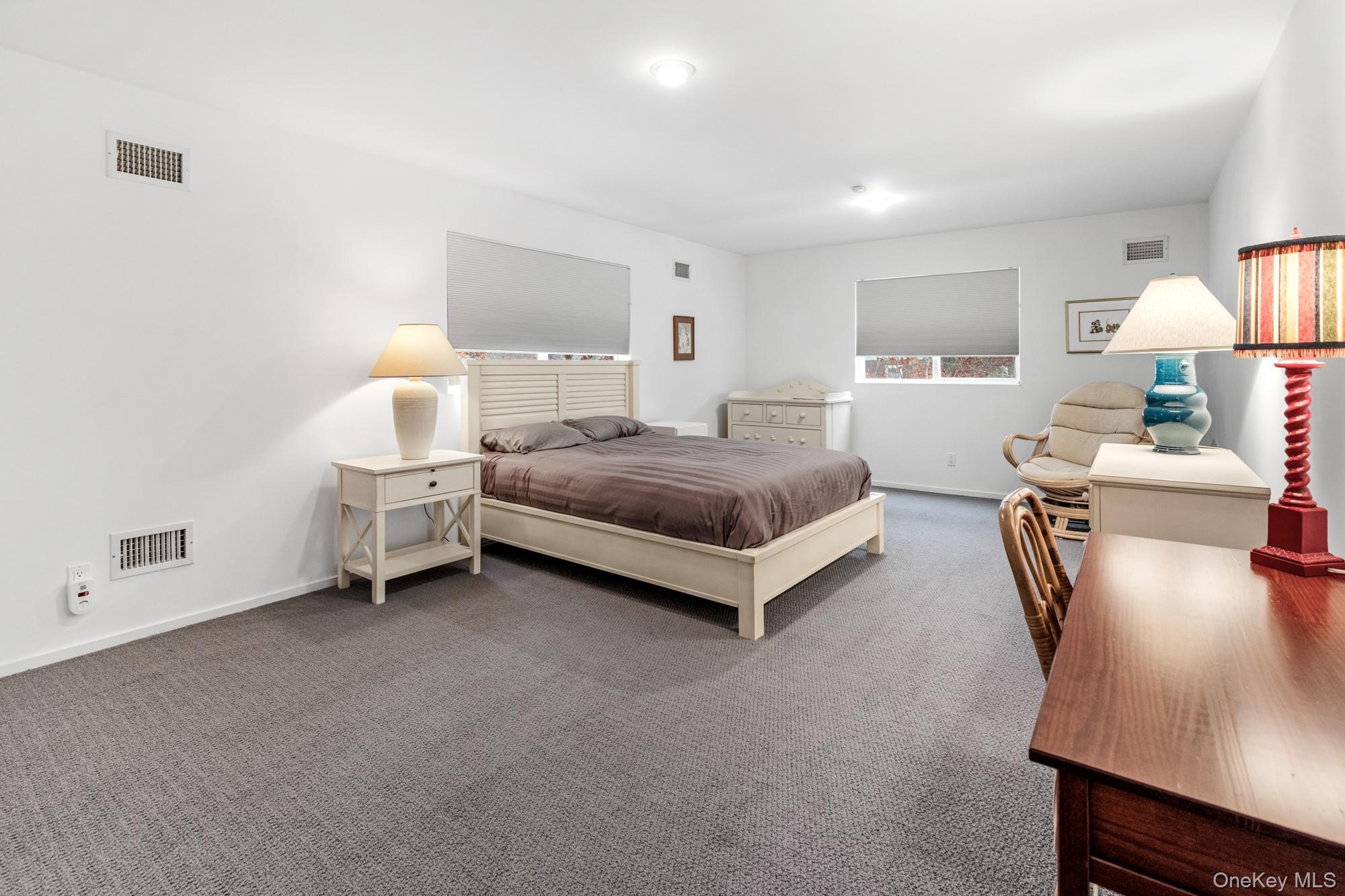 #20 photo, 34 Park Circle, सफ़ोक काउंटी Quogue , NY 11959