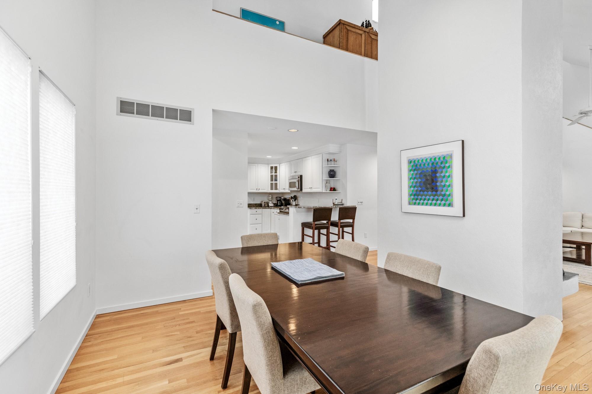 #7 photo, 34 Park Circle, सफ़ोक काउंटी Quogue , NY 11959