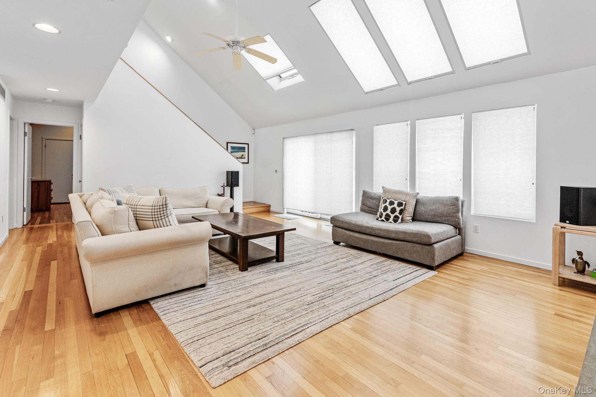 #8 photo, 34 Park Circle, सफ़ोक काउंटी Quogue , NY 11959