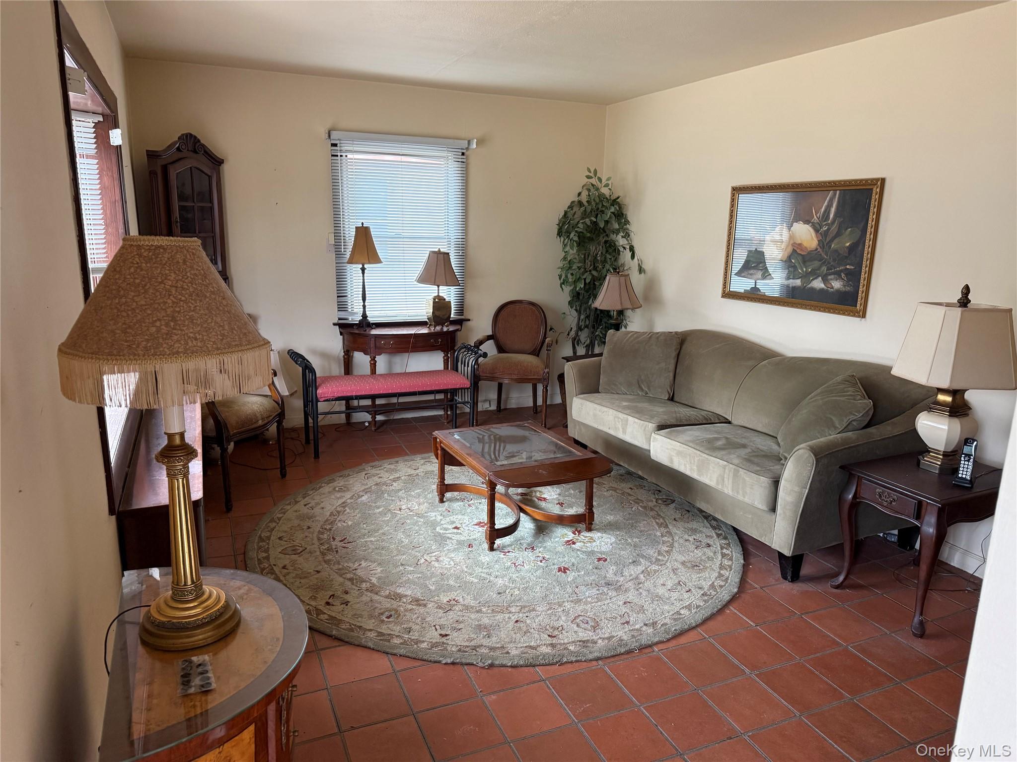 #2 photo, 31 Prince Street, New Hyde Park , NY 11040