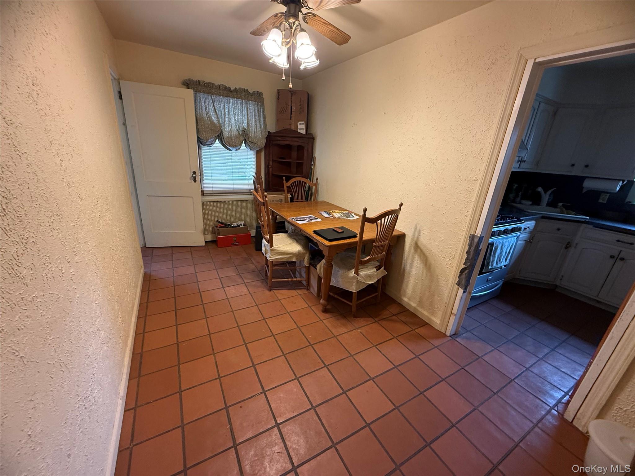 #6 photo, 31 Prince Street, New Hyde Park , NY 11040