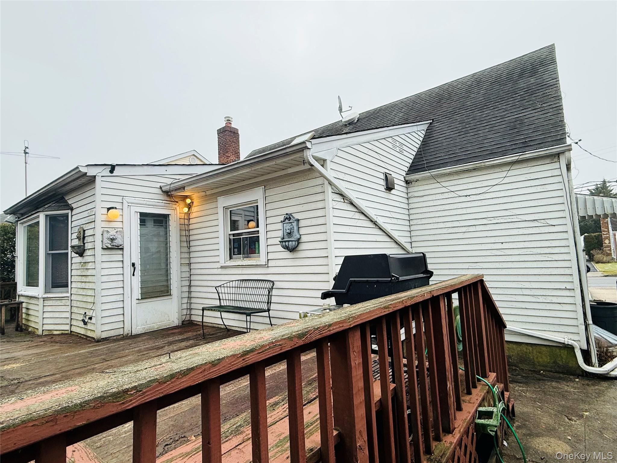 #8 photo, 31 Prince Street, New Hyde Park , NY 11040