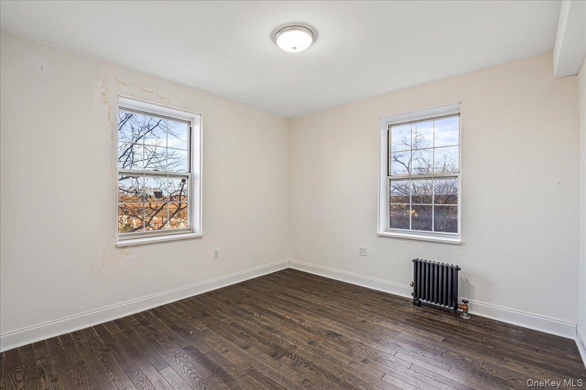 #12 photo, 5110 30th Avenue, Woodside , NY 11377