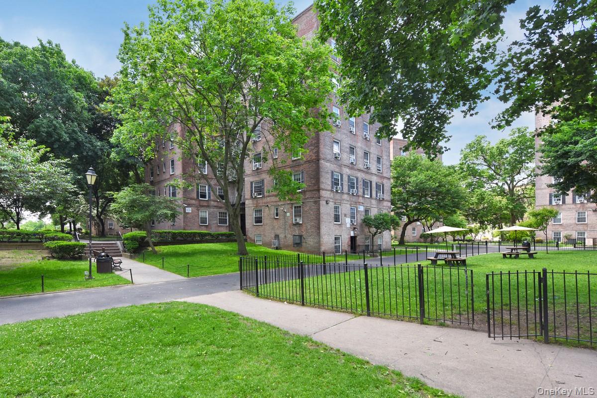 #16 photo, 5110 30th Avenue, Woodside , NY 11377