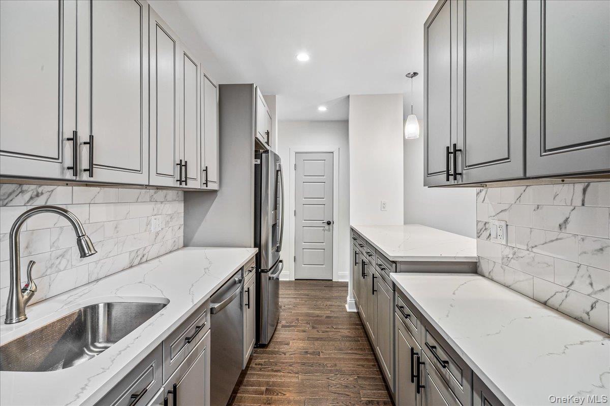 #3 photo, 5110 30th Avenue, Woodside , NY 11377