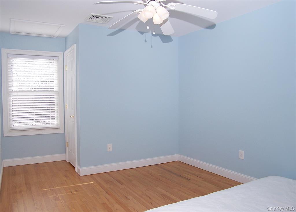 #11 photo, 100 Lake Promenade, 東長島 Ronkonkoma , NY 11779