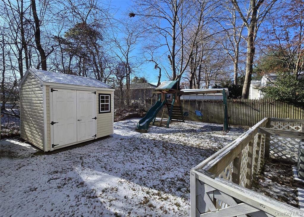 #16 photo, 100 Lake Promenade, 東長島 Ronkonkoma , NY 11779