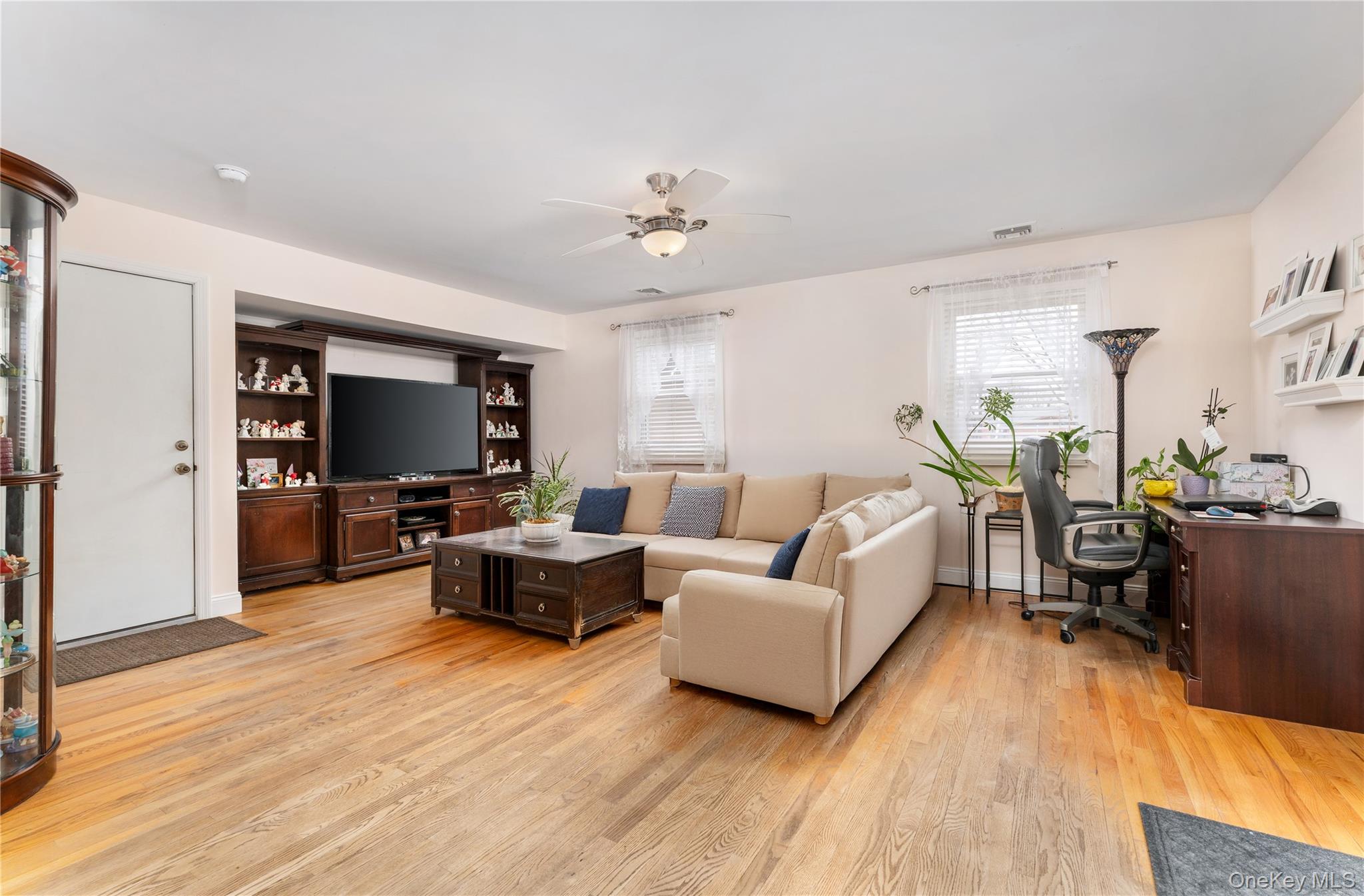 #10 photo, 68 Washington Avenue, 東長島 Patchogue , NY 11772