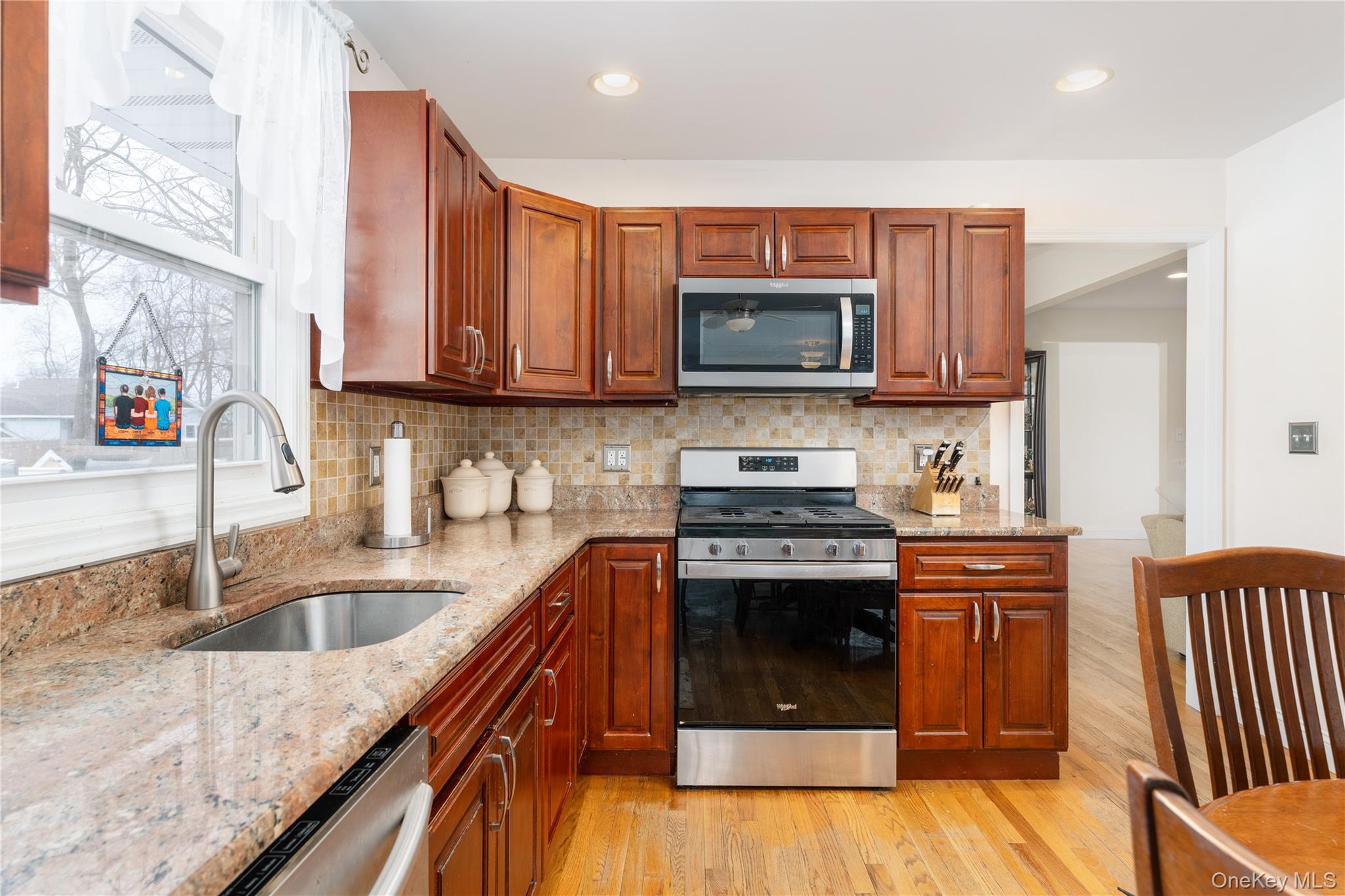 #7 photo, 68 Washington Avenue, 東長島 Patchogue , NY 11772