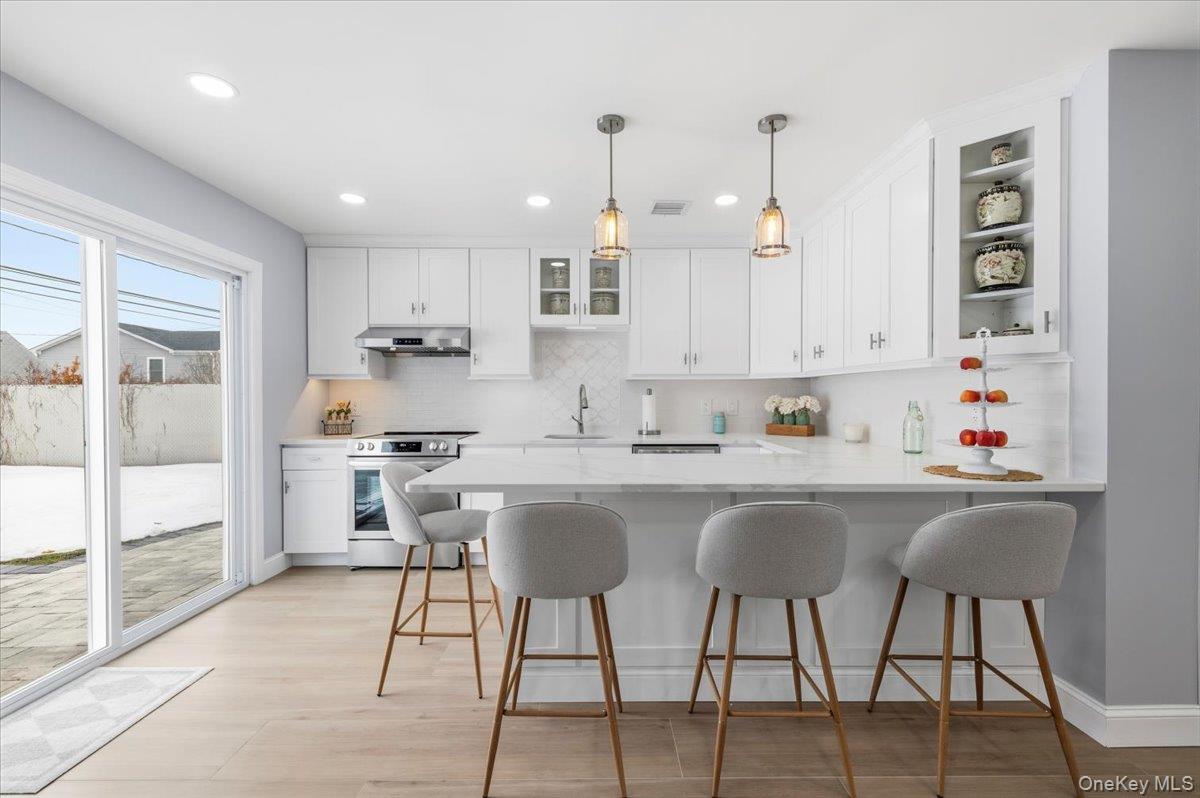 #14 photo, 89 Ridge Lane, 롱 아일랜드 Levittown , NY 11756