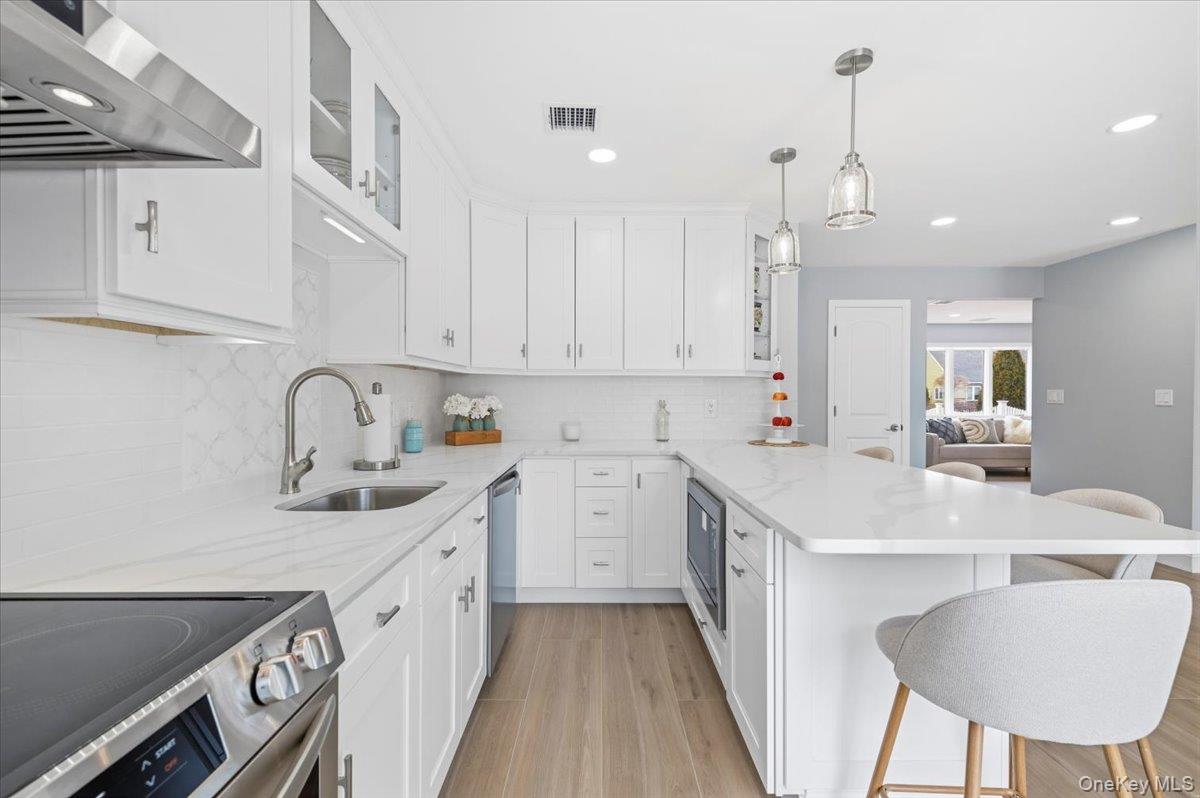 #18 photo, 89 Ridge Lane, 롱 아일랜드 Levittown , NY 11756