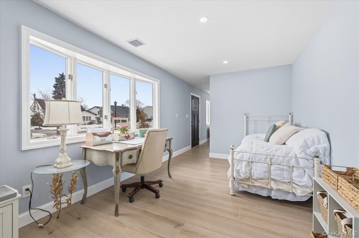 #19 photo, 89 Ridge Lane, 롱 아일랜드 Levittown , NY 11756