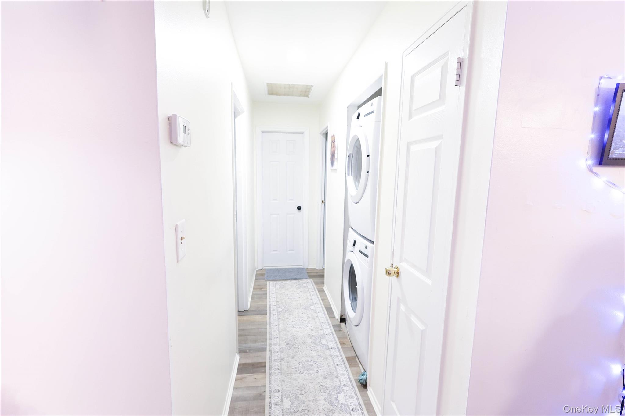 #10 photo, 3 Saratoga Court, Ridge , NY 11961