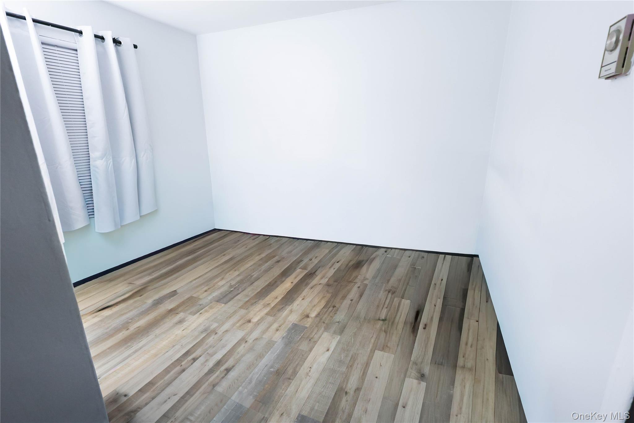 #15 photo, 3 Saratoga Court, Ridge , NY 11961