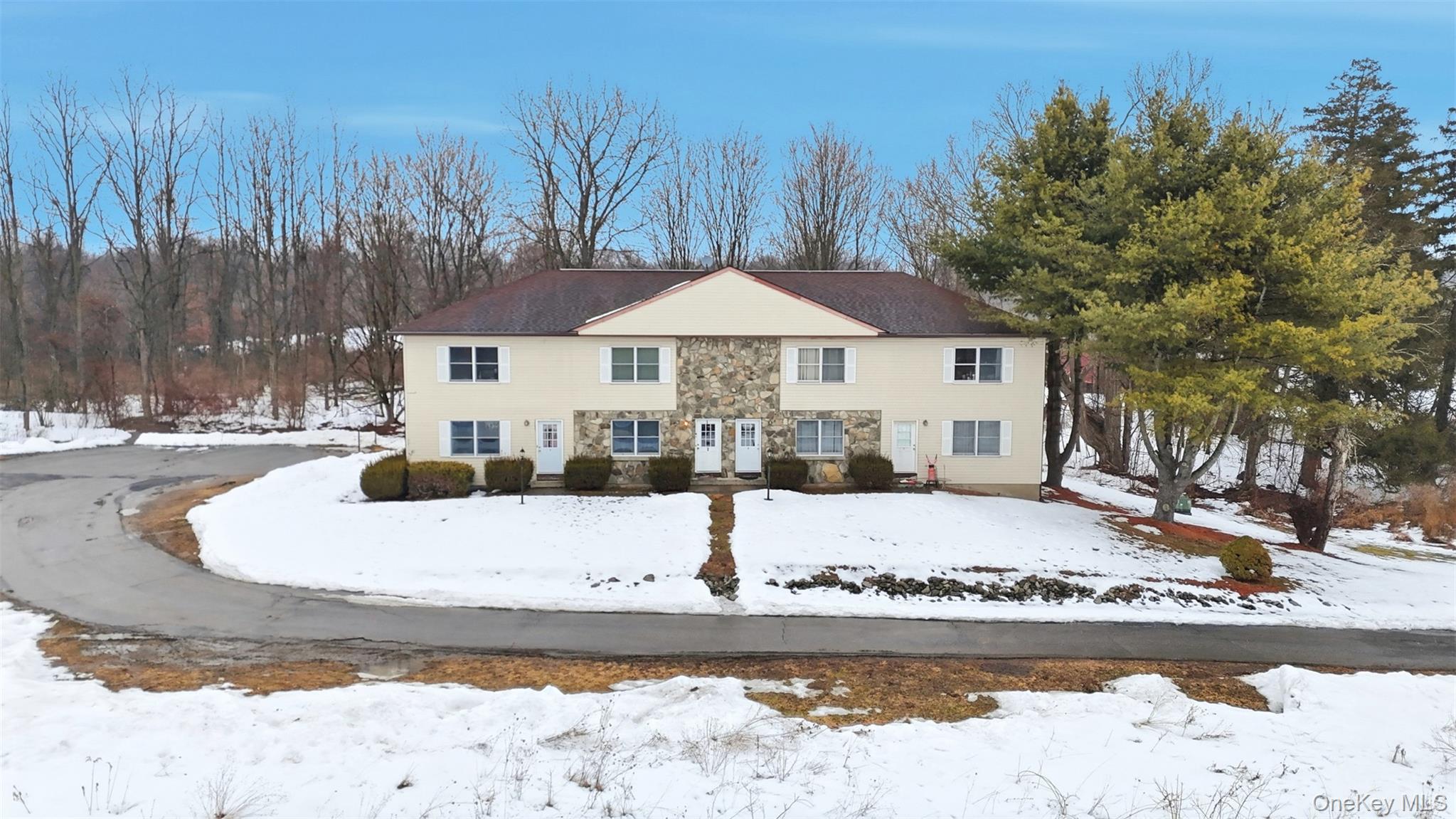 #2 photo, 223 Vineyard Avenue, 紐約州 Highland , NY 12528