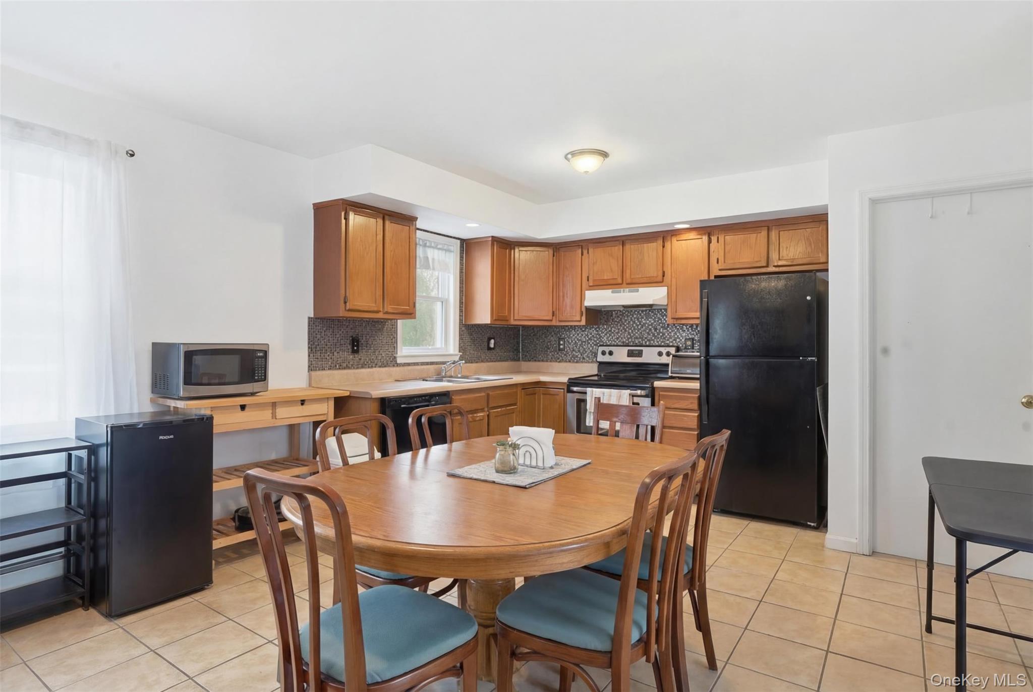 #8 photo, 223 Vineyard Avenue, 紐約州 Highland , NY 12528