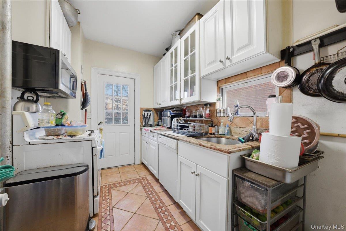 #9 photo, 4158 Edson Avenue, ब्रोंक्स Bronx , NY 10466