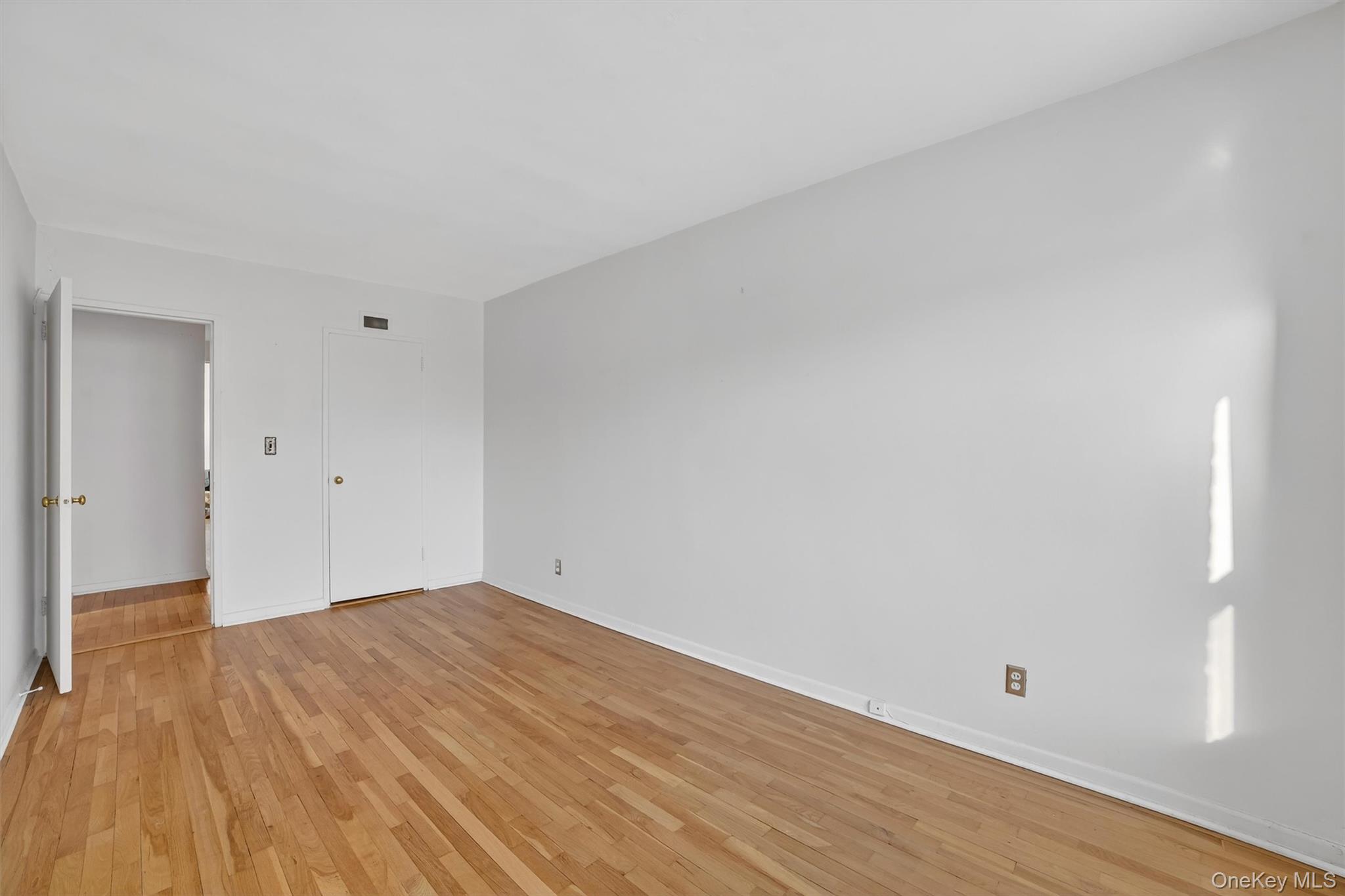 #18 photo, 25 Sunnyside Drive, Yonkers , NY 10705