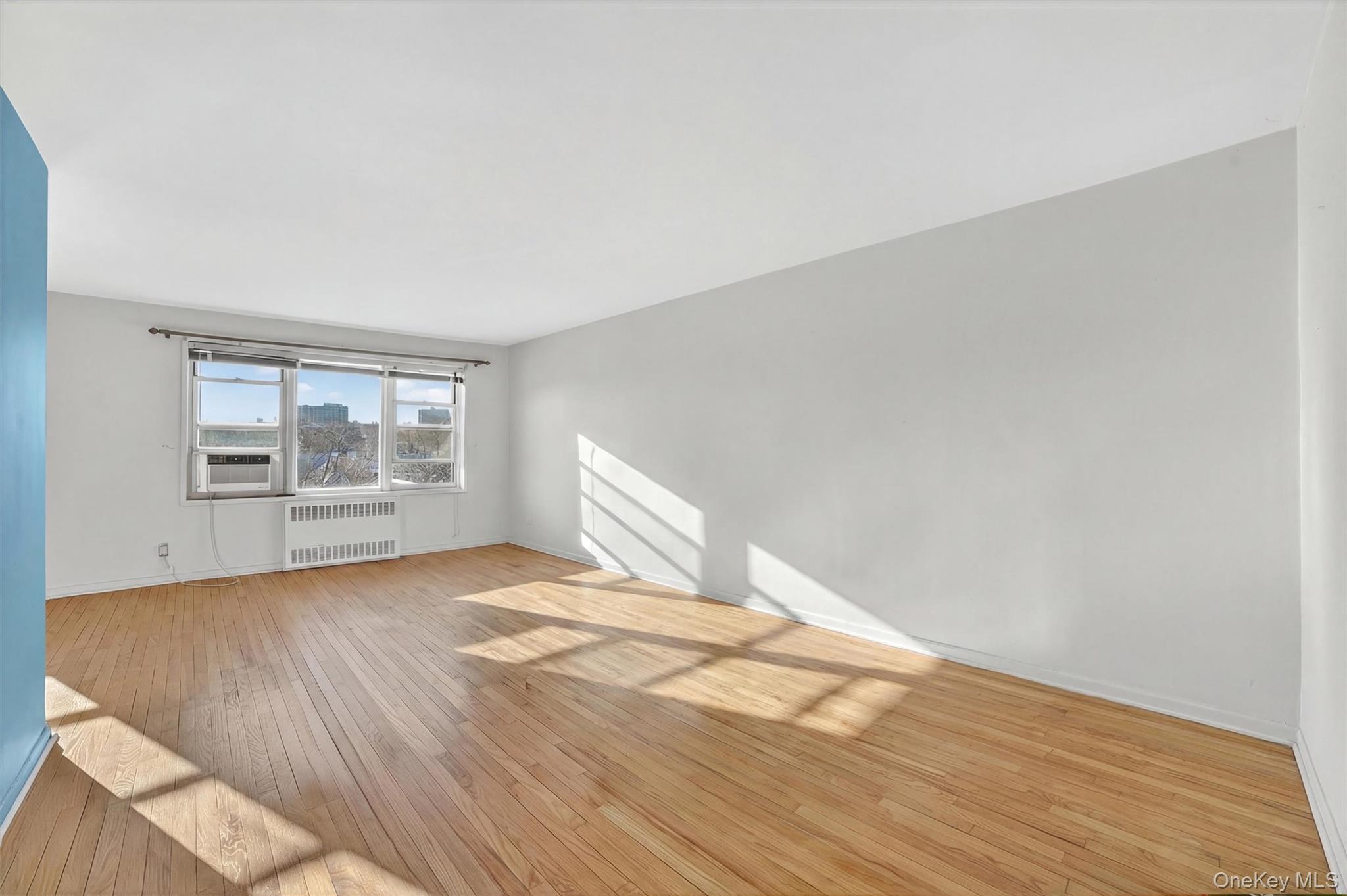 #7 photo, 25 Sunnyside Drive, Yonkers , NY 10705