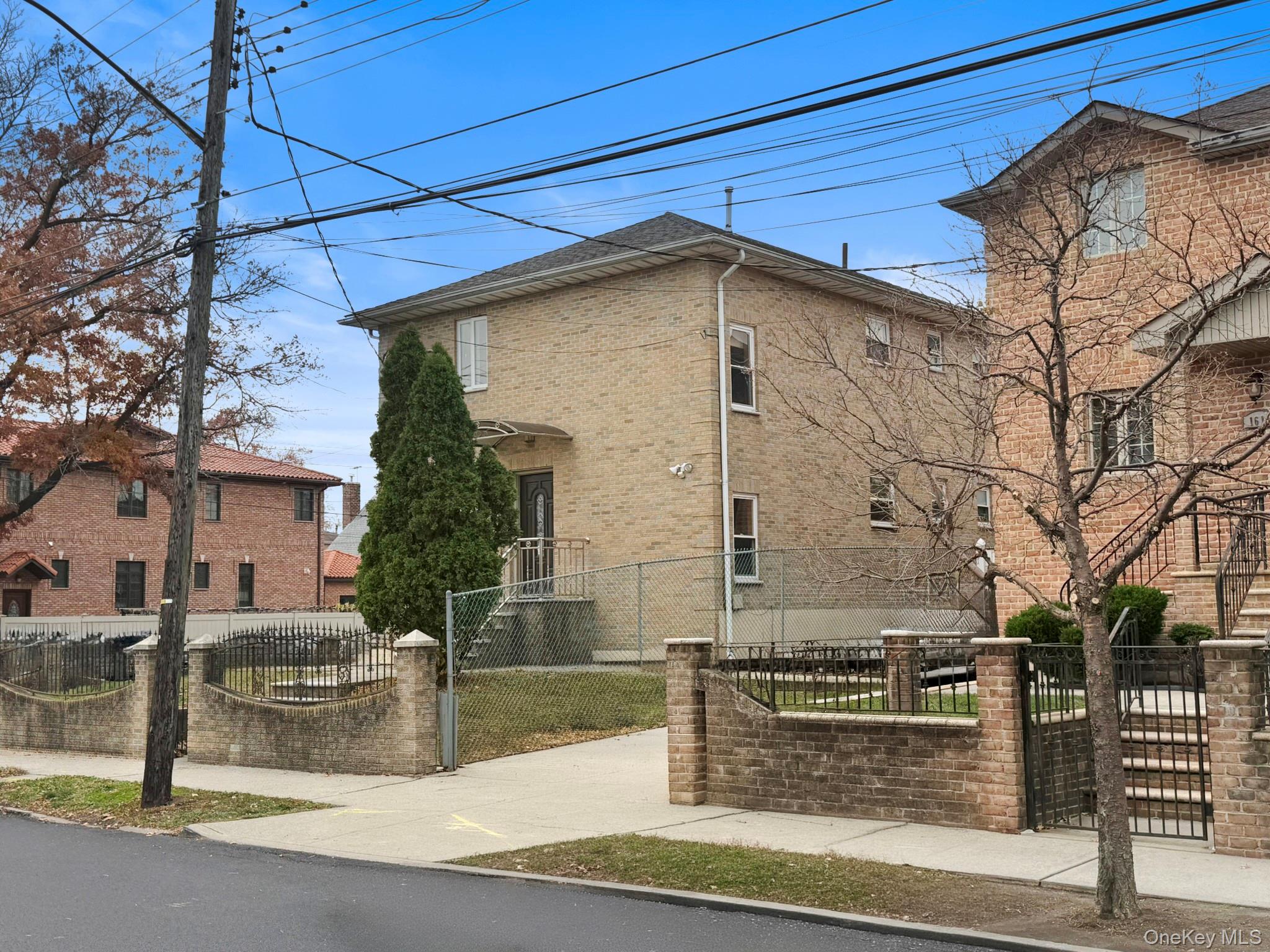 #3 photo, 1620 150th Street, קווינס Whitestone , NY 11357