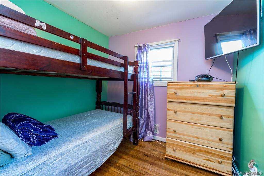 #12 photo, 120-06 Springfield Boulevard, Saint Albans , NY 11411