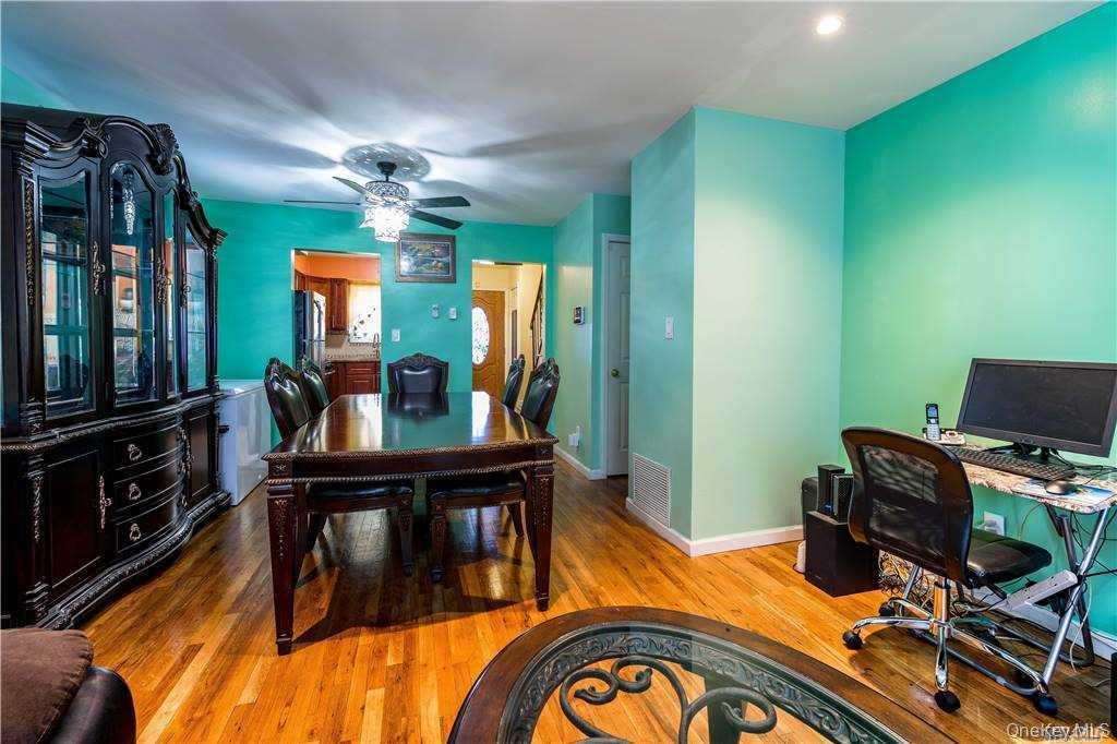 #5 photo, 120-06 Springfield Boulevard, Saint Albans , NY 11411