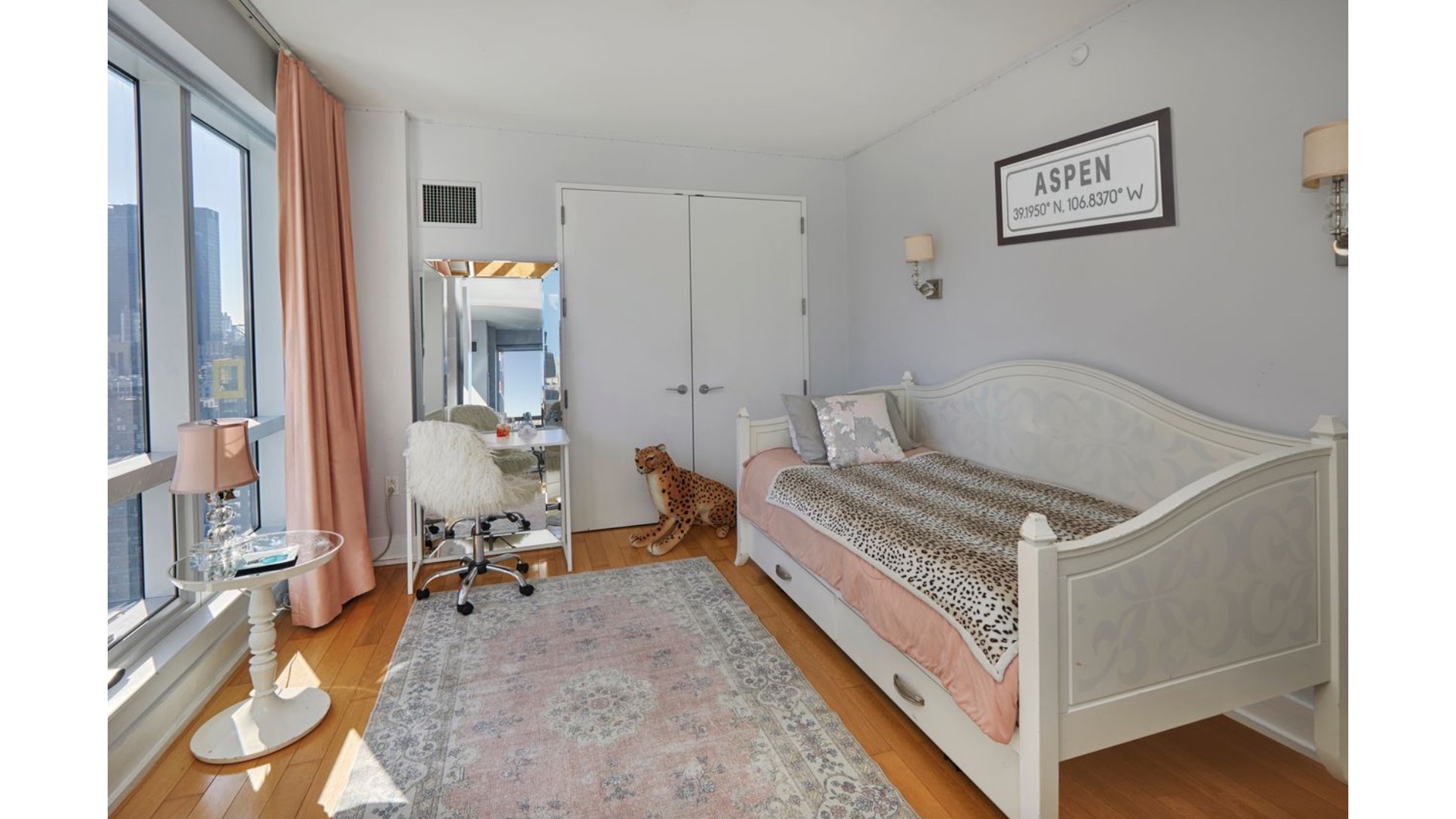 #10 photo, 350 W 42ND Street, ম্যানহাটন Hell's Kitchen , NY 10036