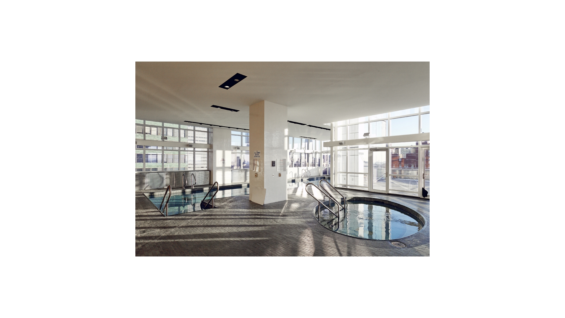 #16 photo, 350 W 42ND Street, ম্যানহাটন Hell's Kitchen , NY 10036