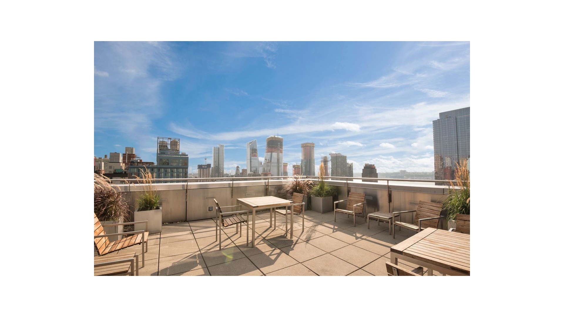 #17 photo, 350 W 42ND Street, ম্যানহাটন Hell's Kitchen , NY 10036