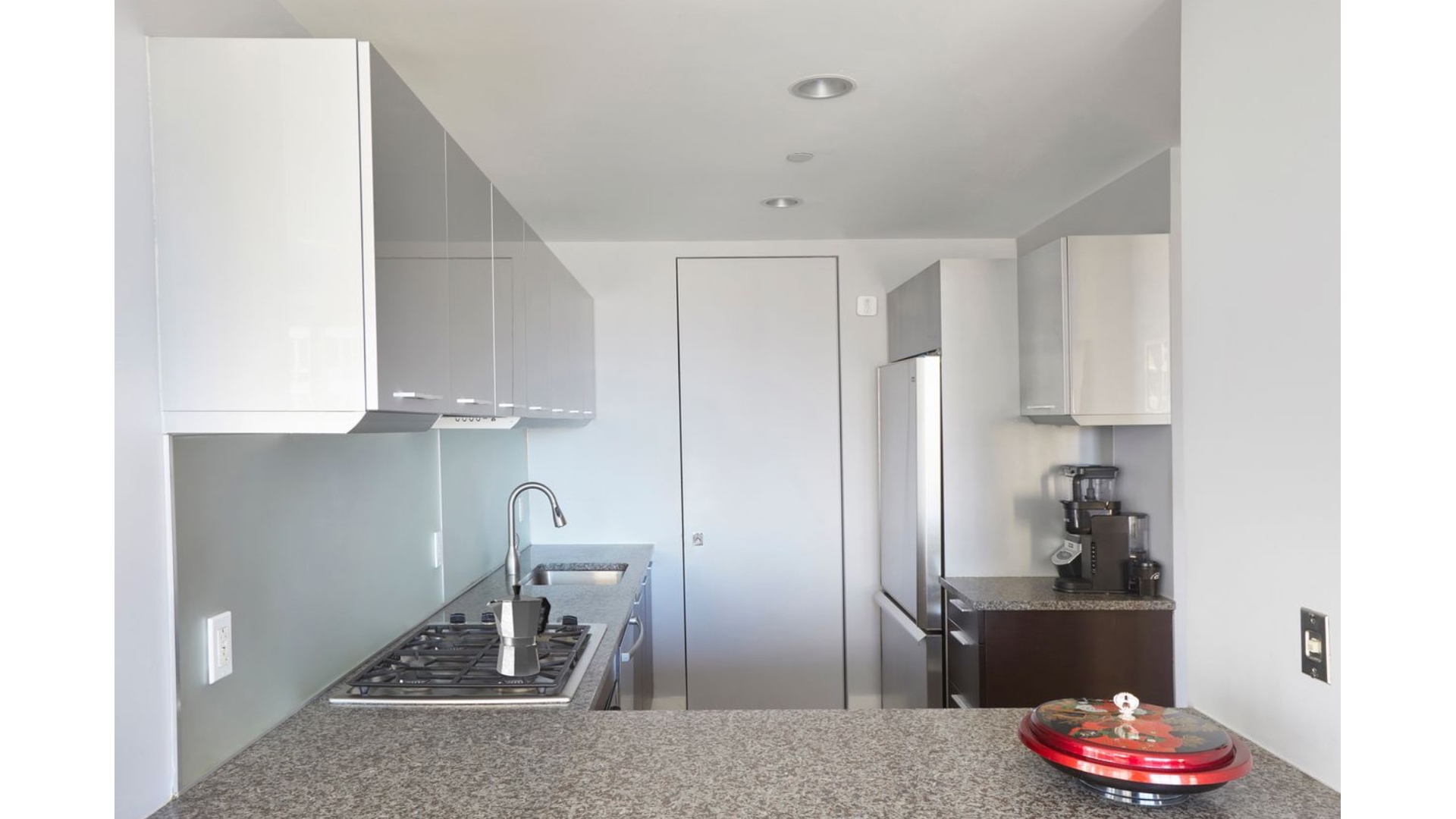 #7 photo, 350 W 42ND Street, ম্যানহাটন Hell's Kitchen , NY 10036