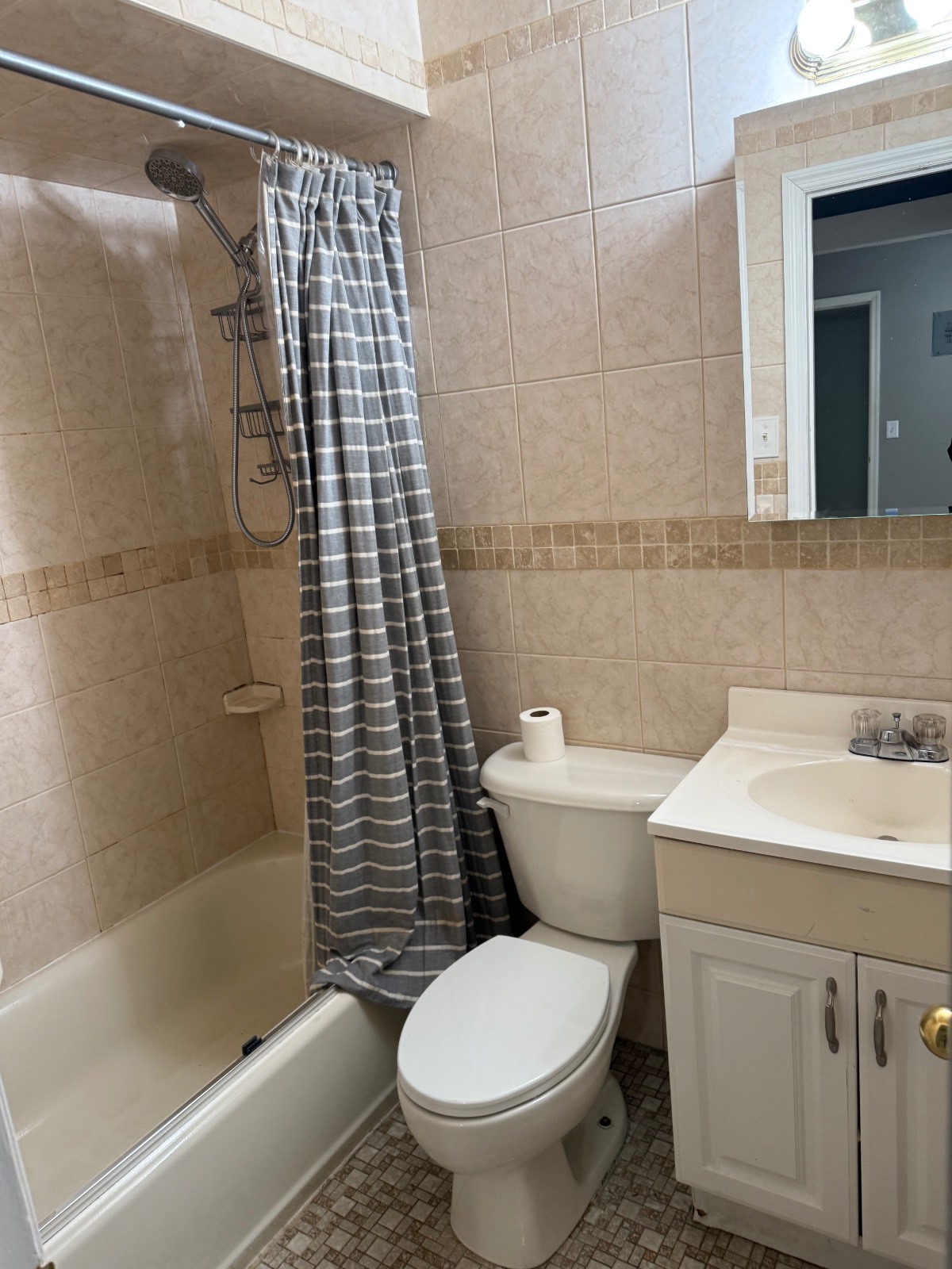 #5 photo, 59 Lisa Lane, Staten Island , NY 10312