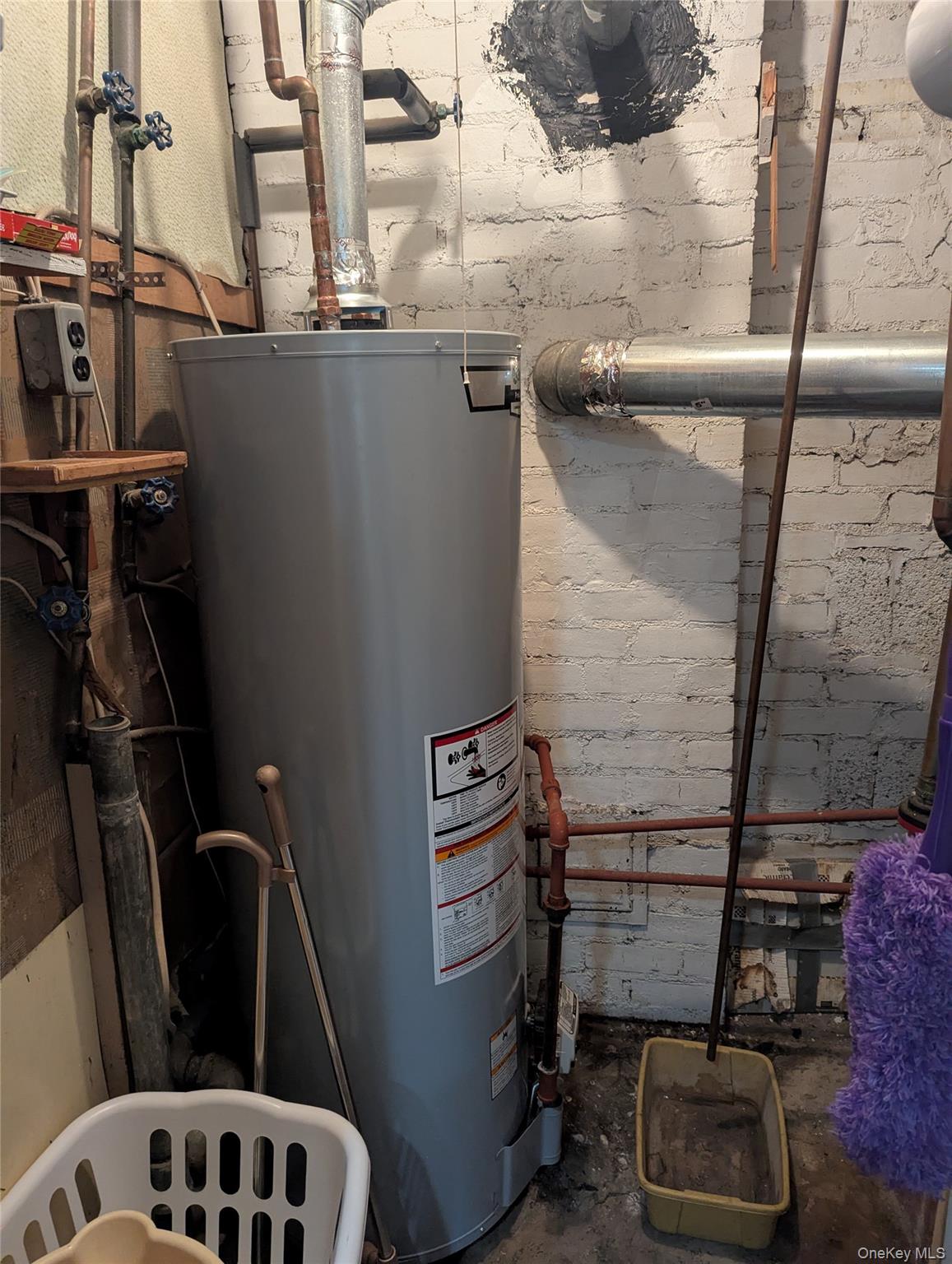 #12 photo, 8906 218th Street, קווינס Queens Village , NY 11427